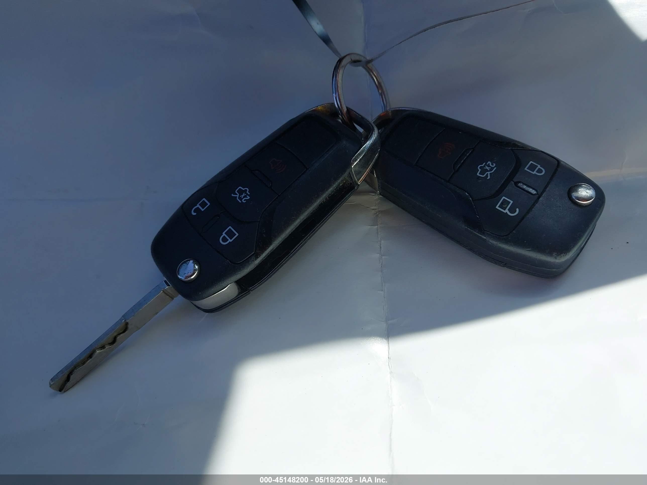 FORD FUSION image 11