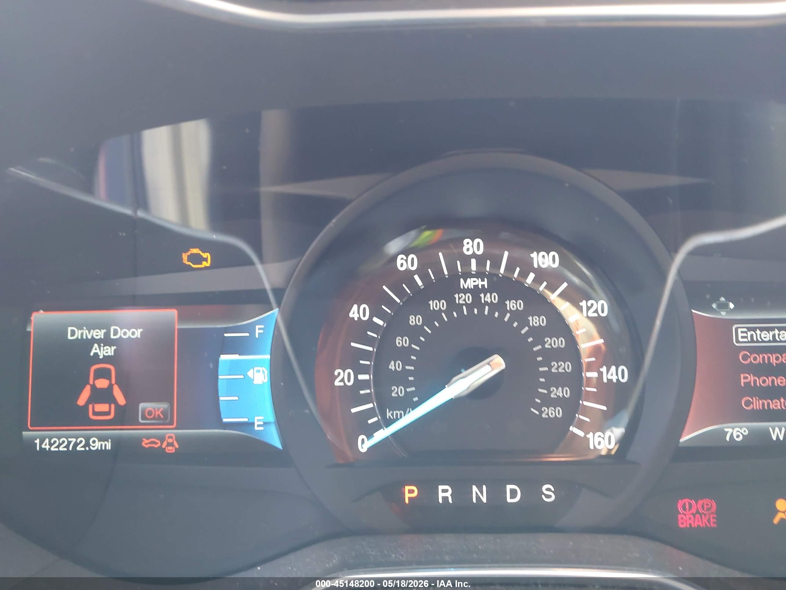 FORD FUSION image 7