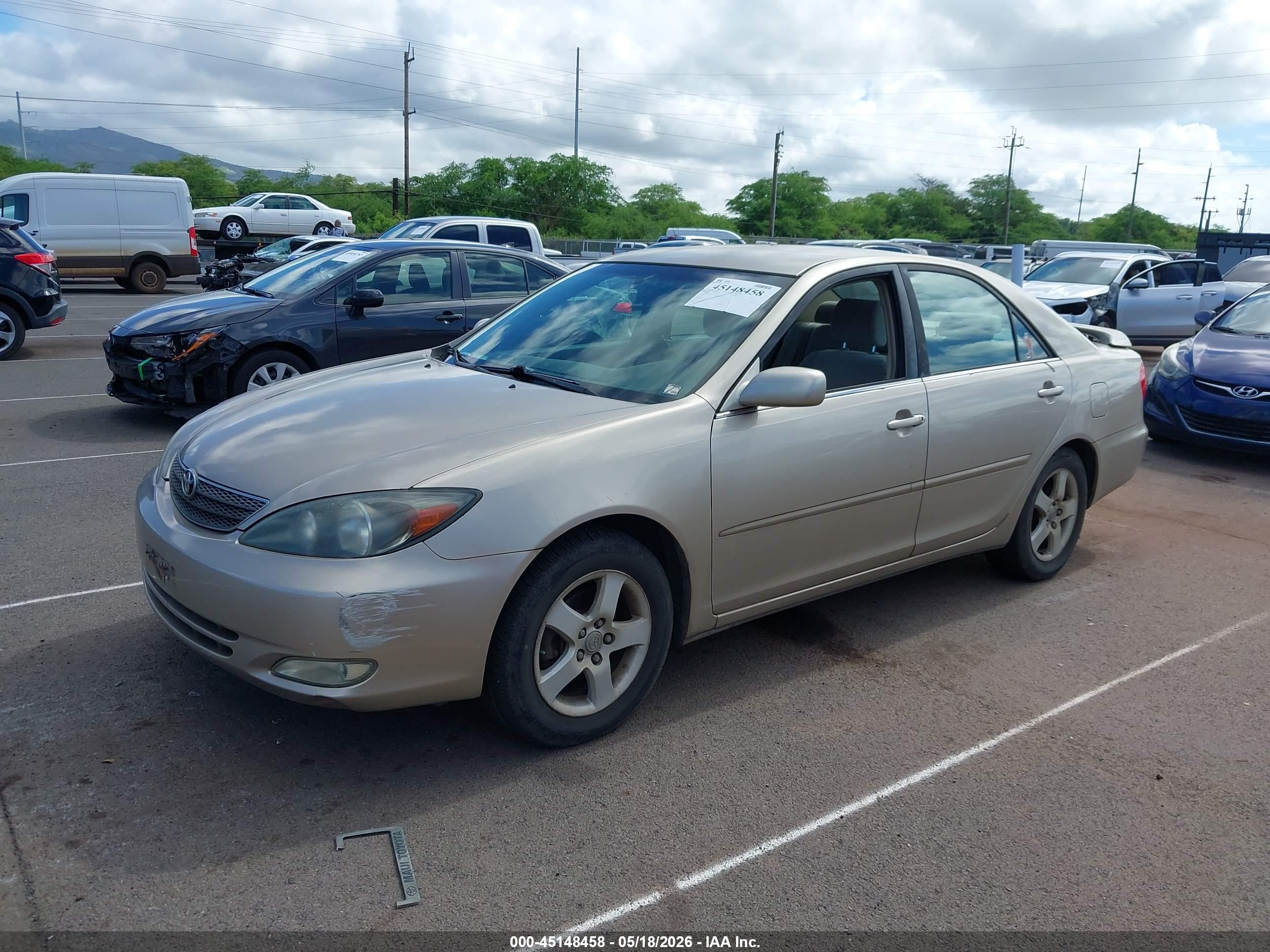 TOYOTA CAMRY image 2