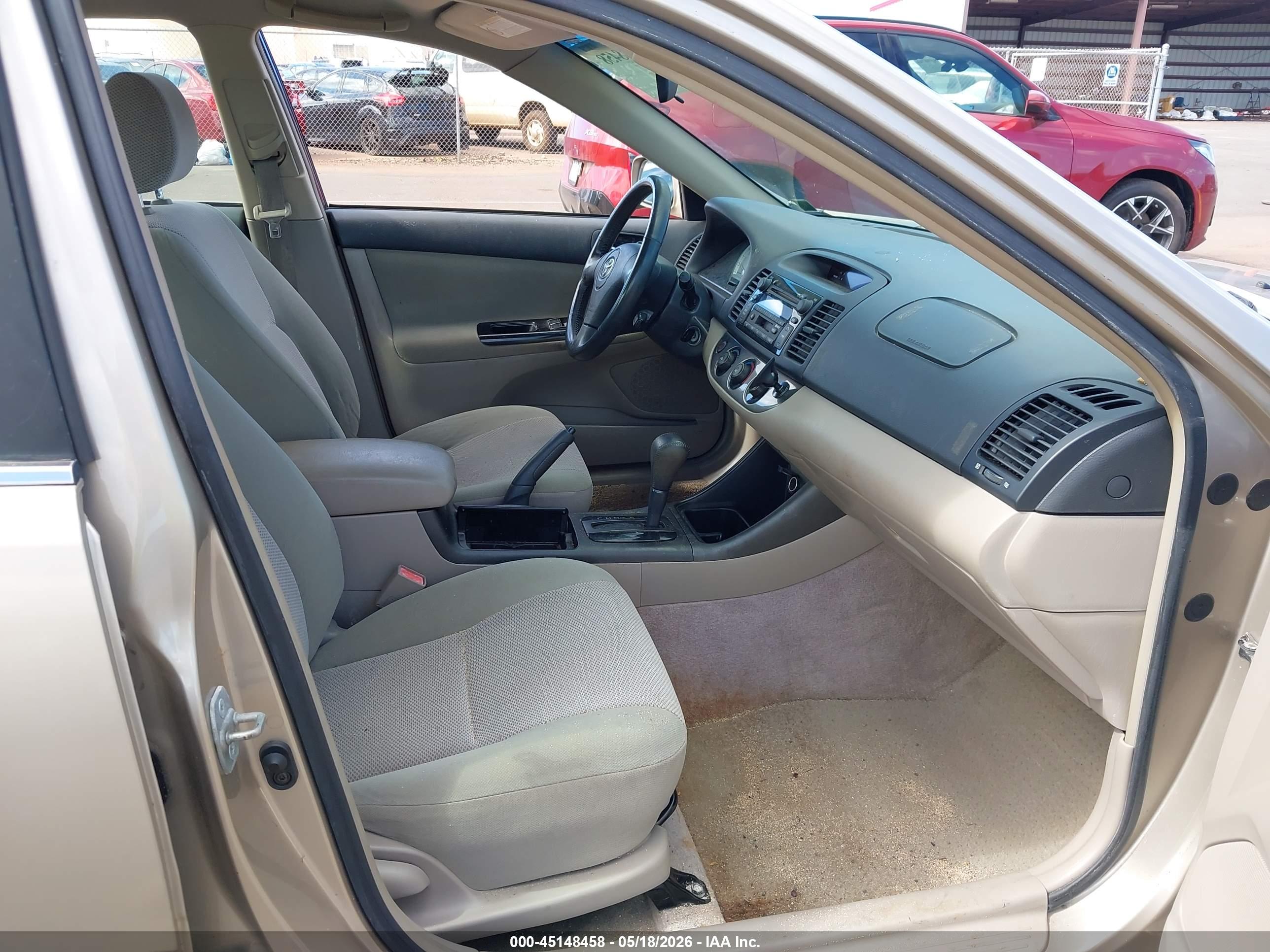 TOYOTA CAMRY image 5