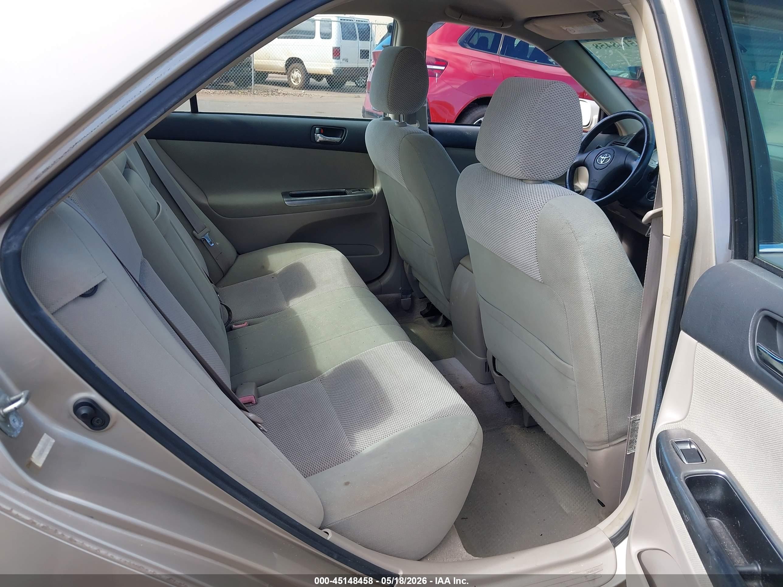 TOYOTA CAMRY image 8