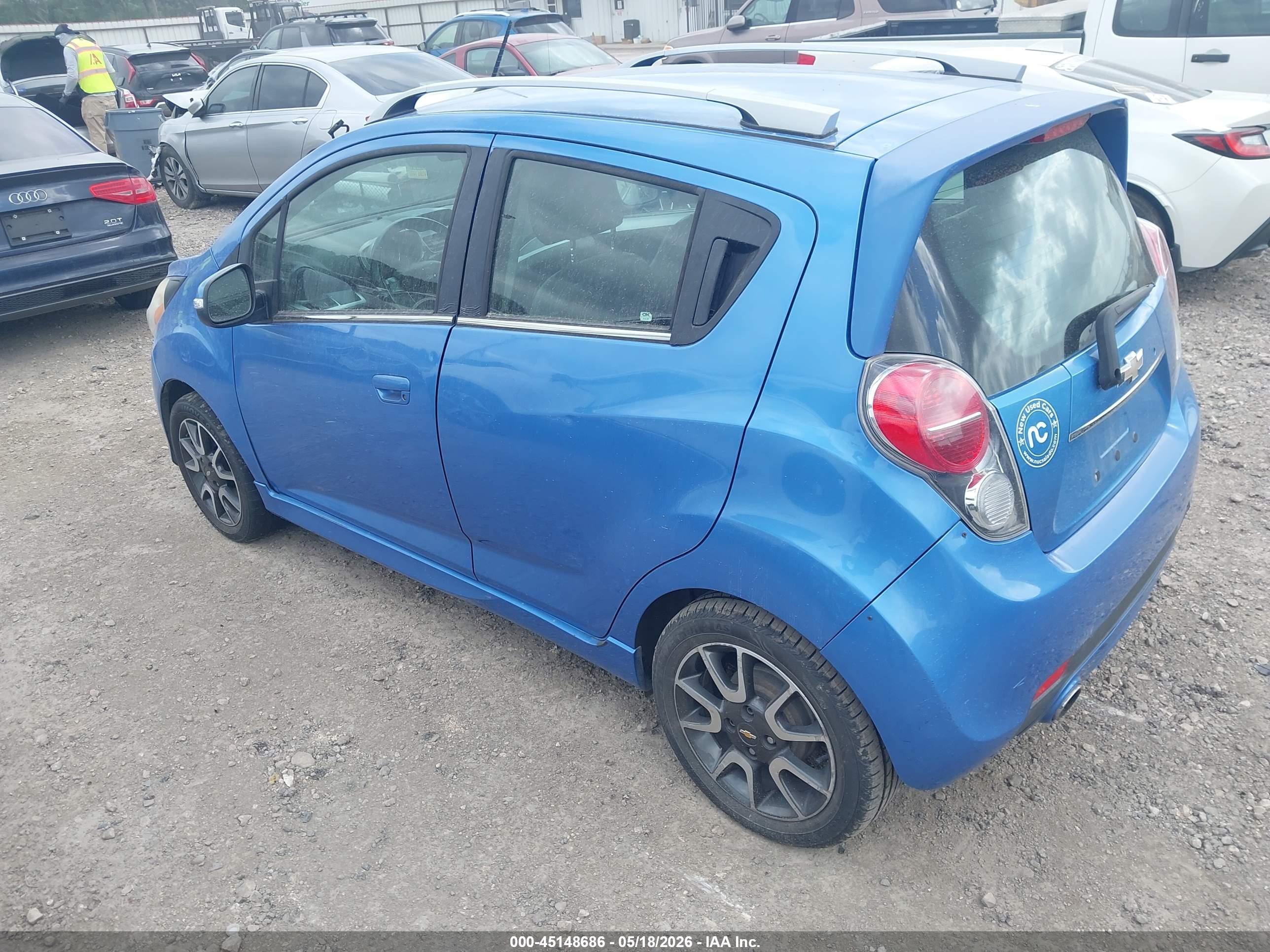 CHEVROLET SPARK image 3