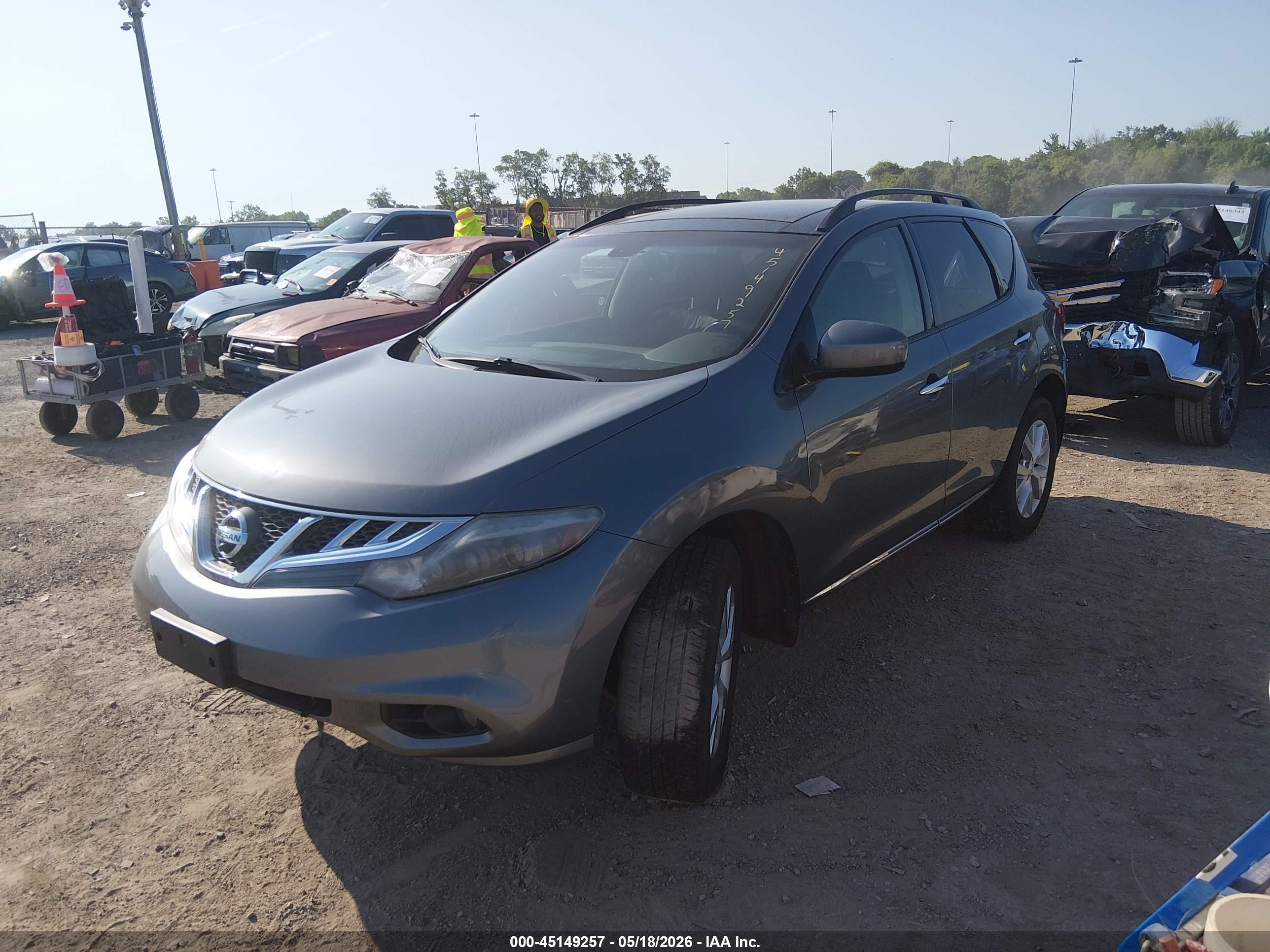 NISSAN MURANO image 2