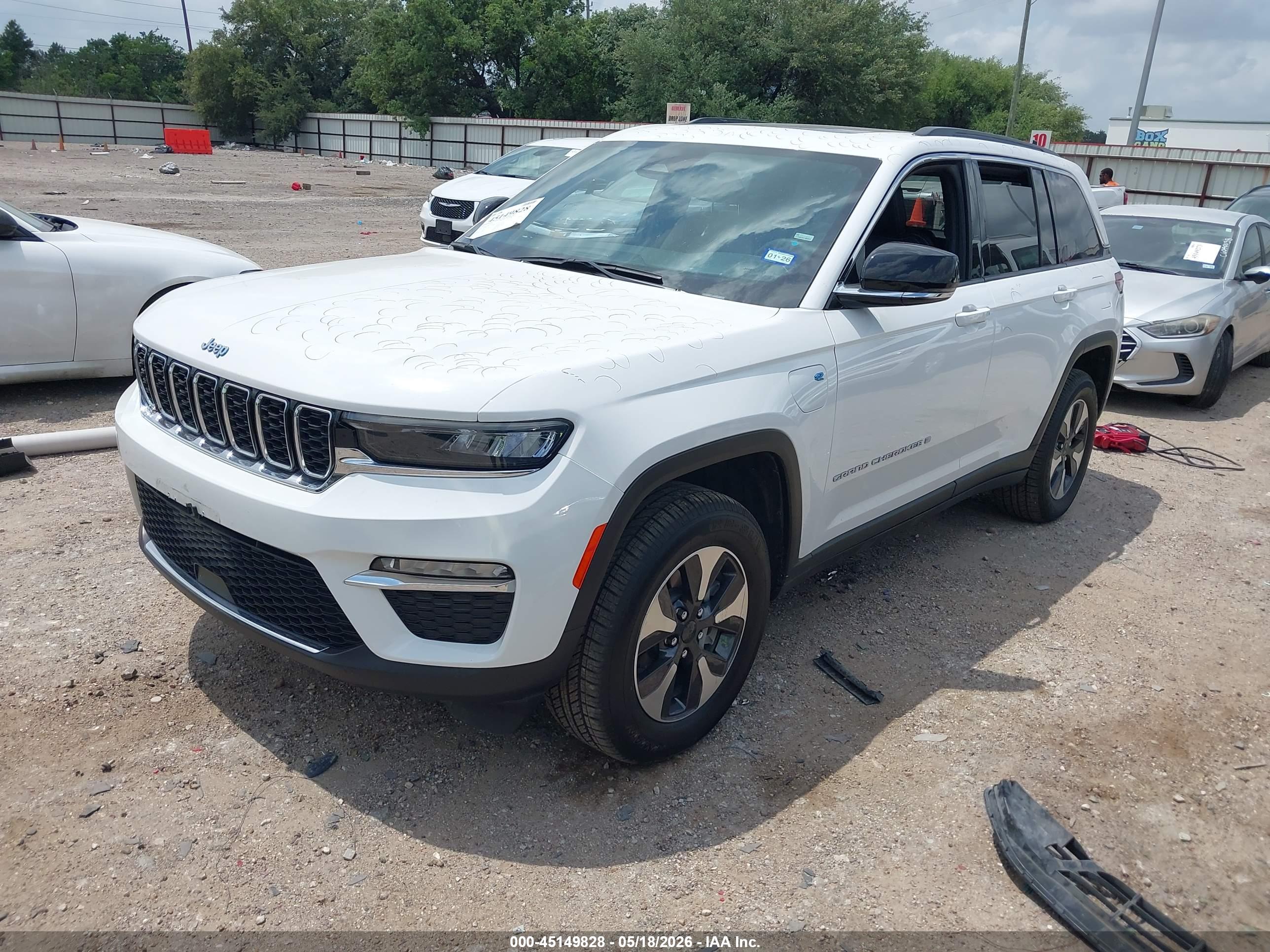 JEEP GRAND image 2