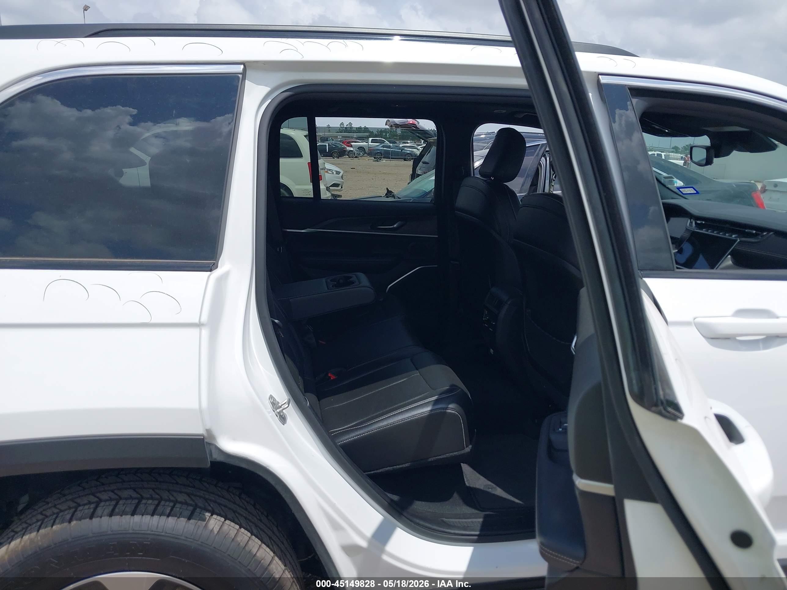 JEEP GRAND image 8