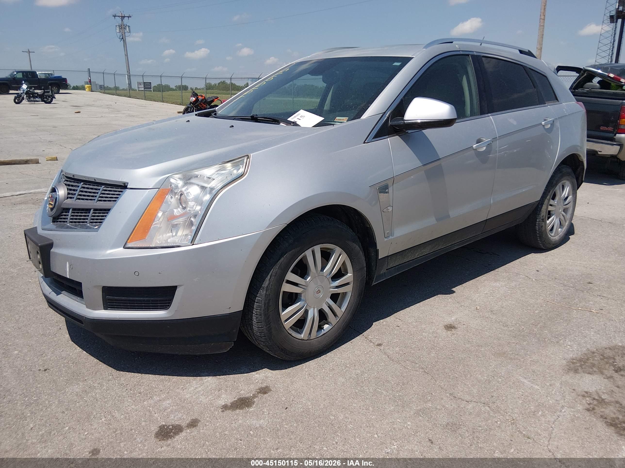 CADILLAC SRX image 2