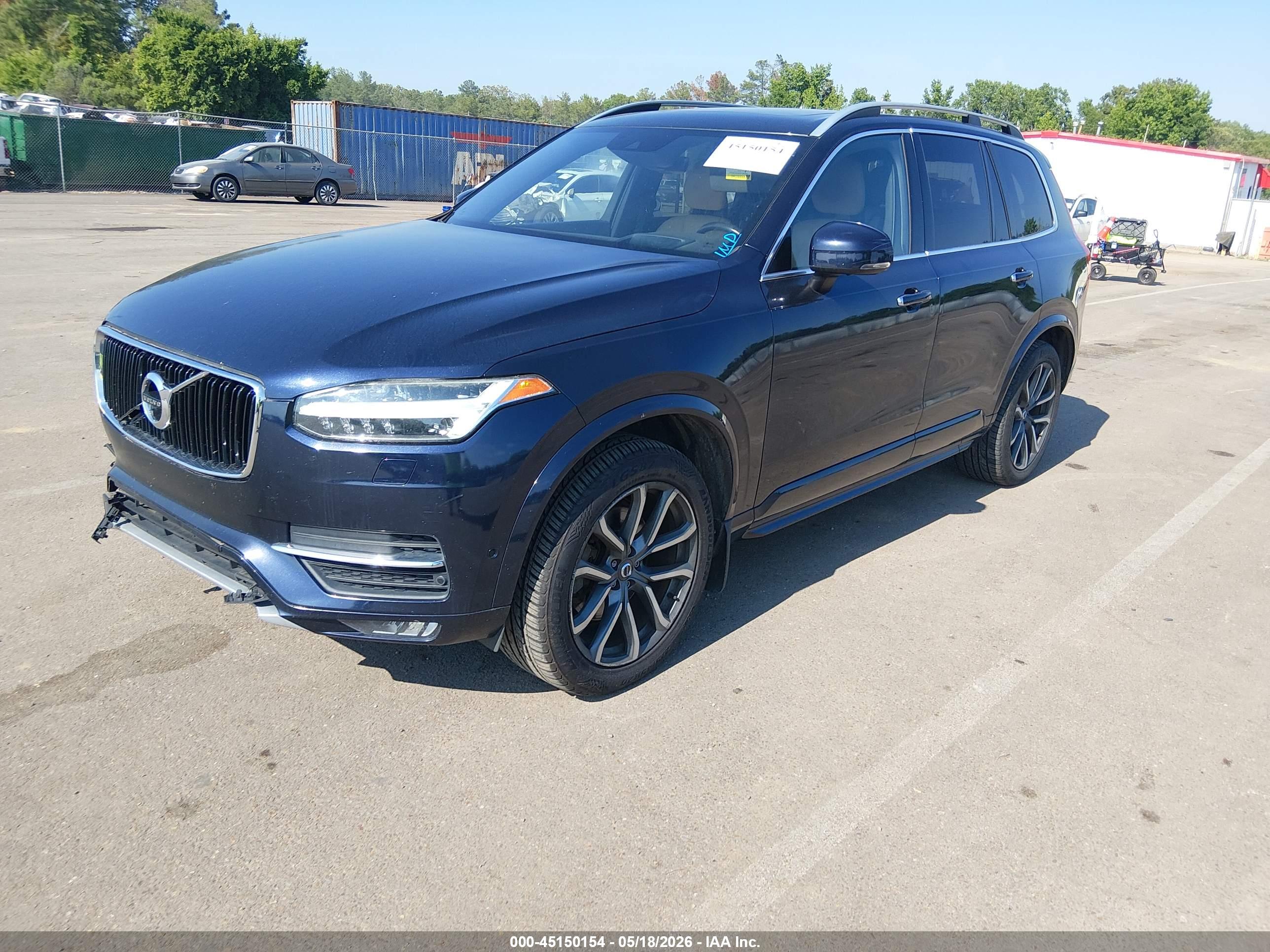 VOLVO XC90 image 2
