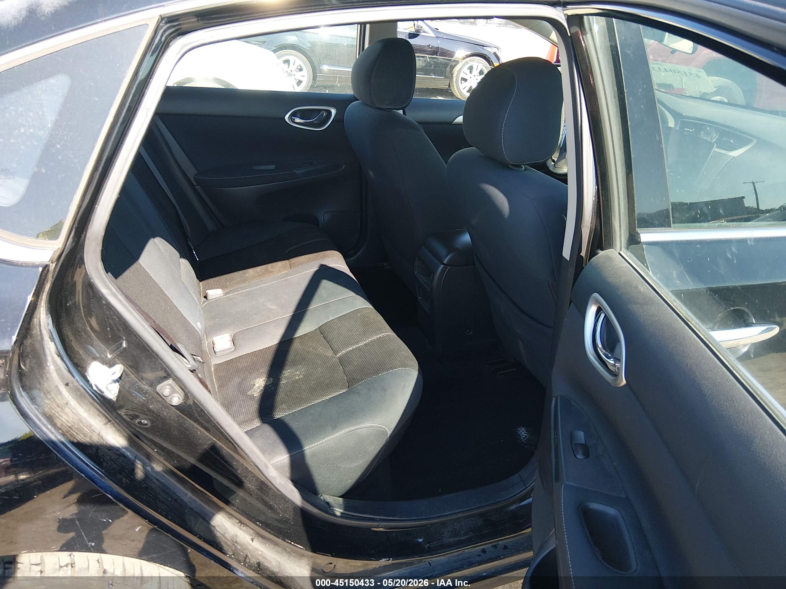 NISSAN SENTRA image 8
