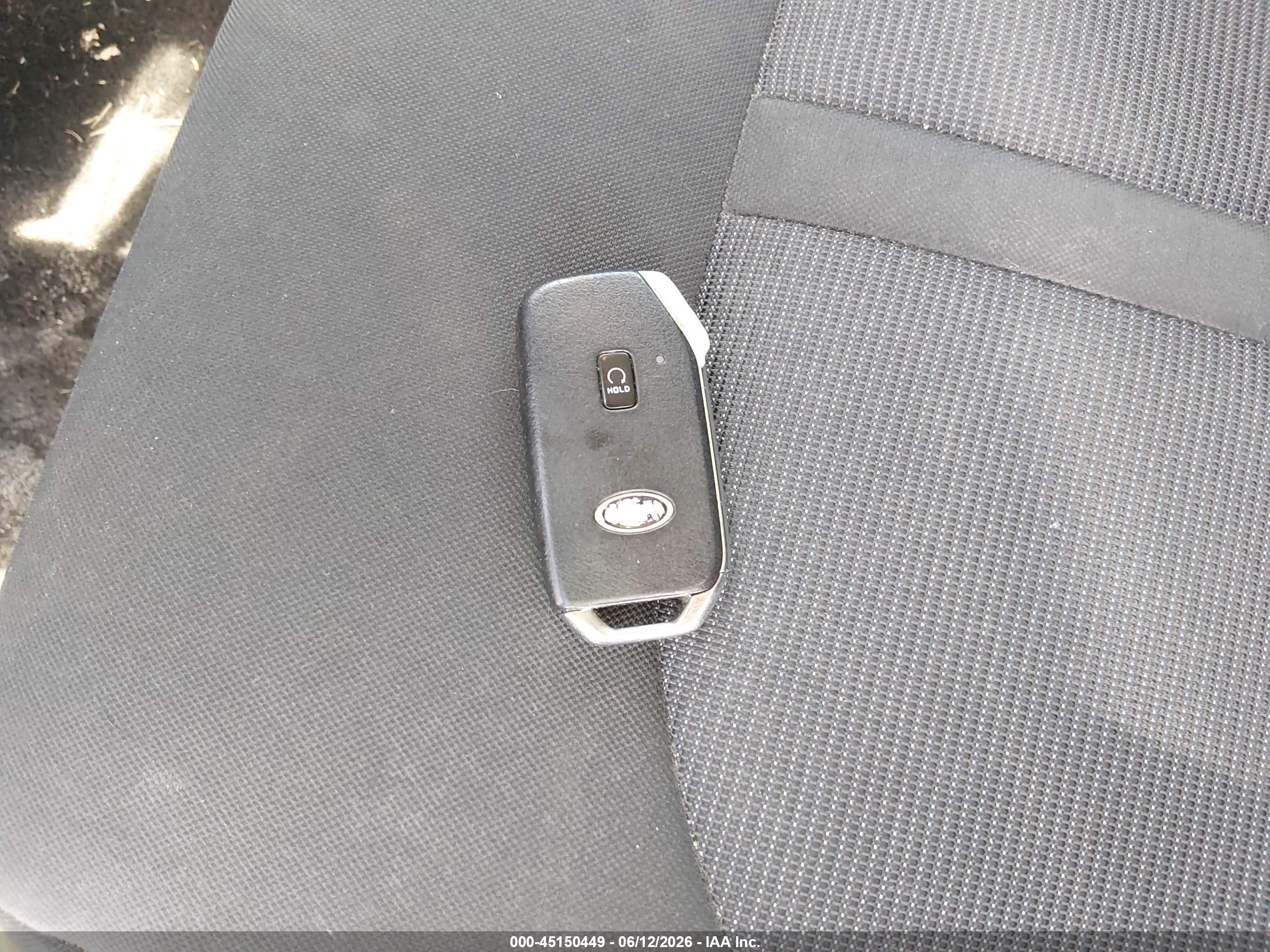 KIA K5 image 11