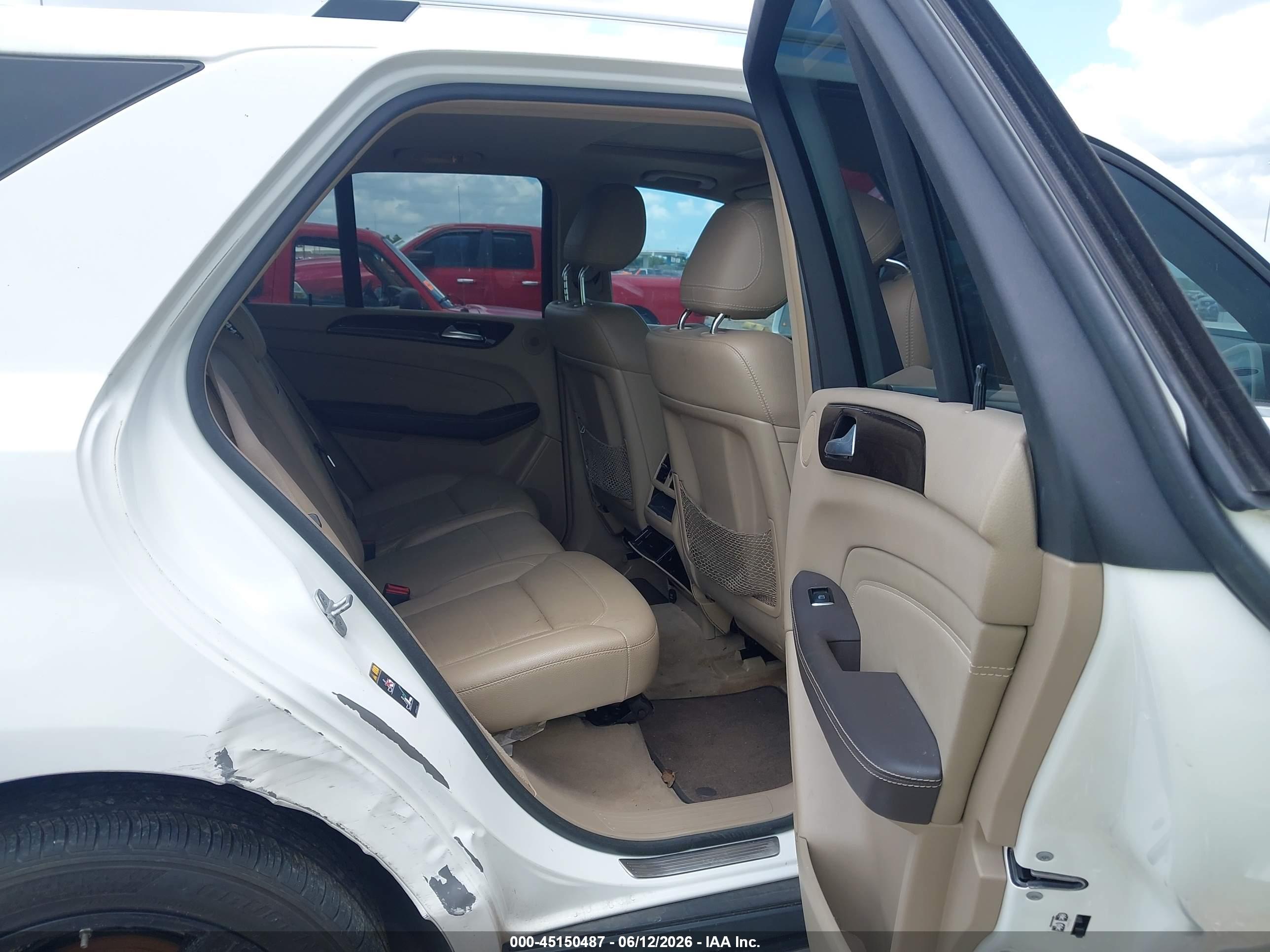 MERCEDES-BENZ ML image 8