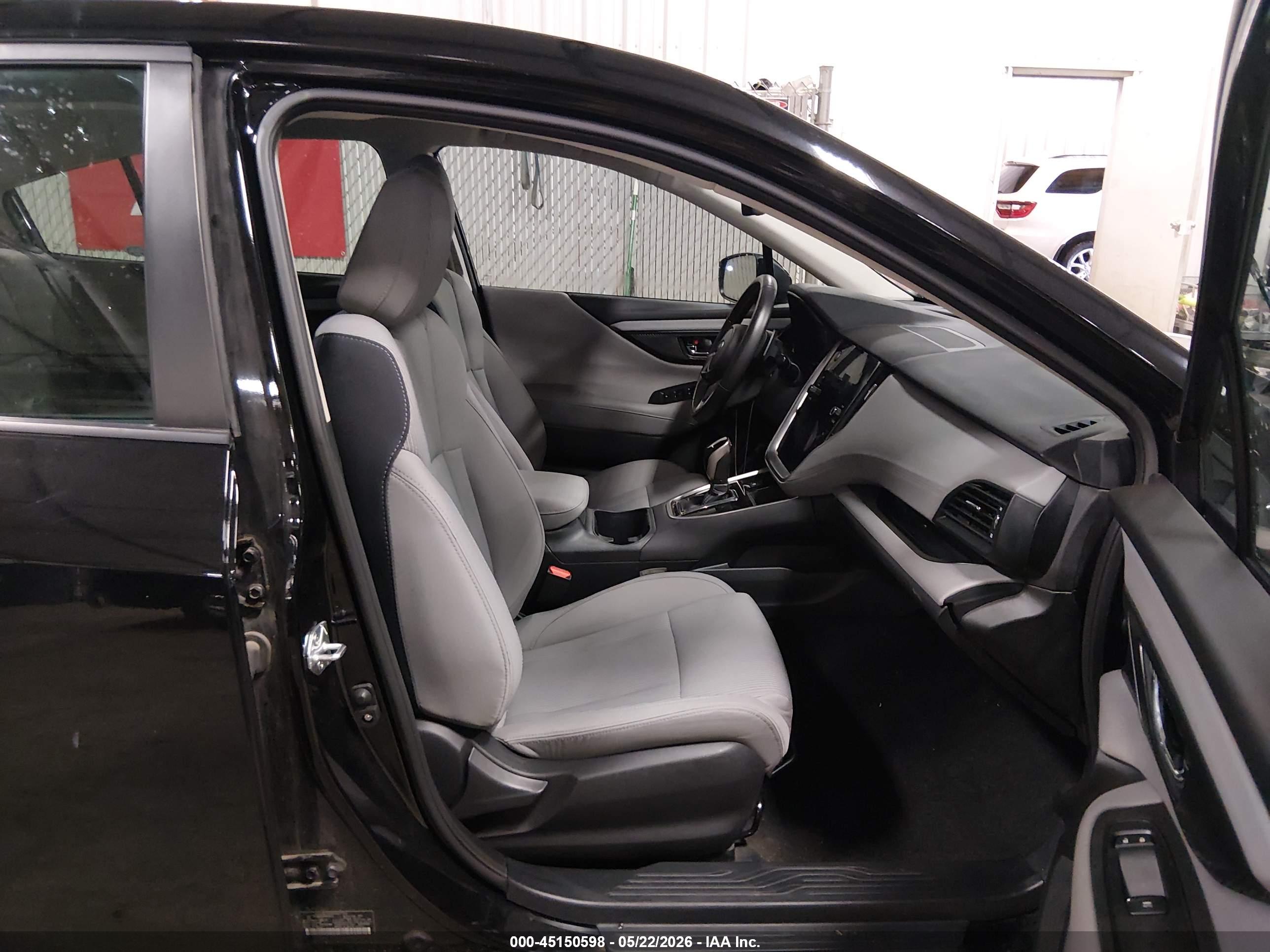 SUBARU LEGACY image 5
