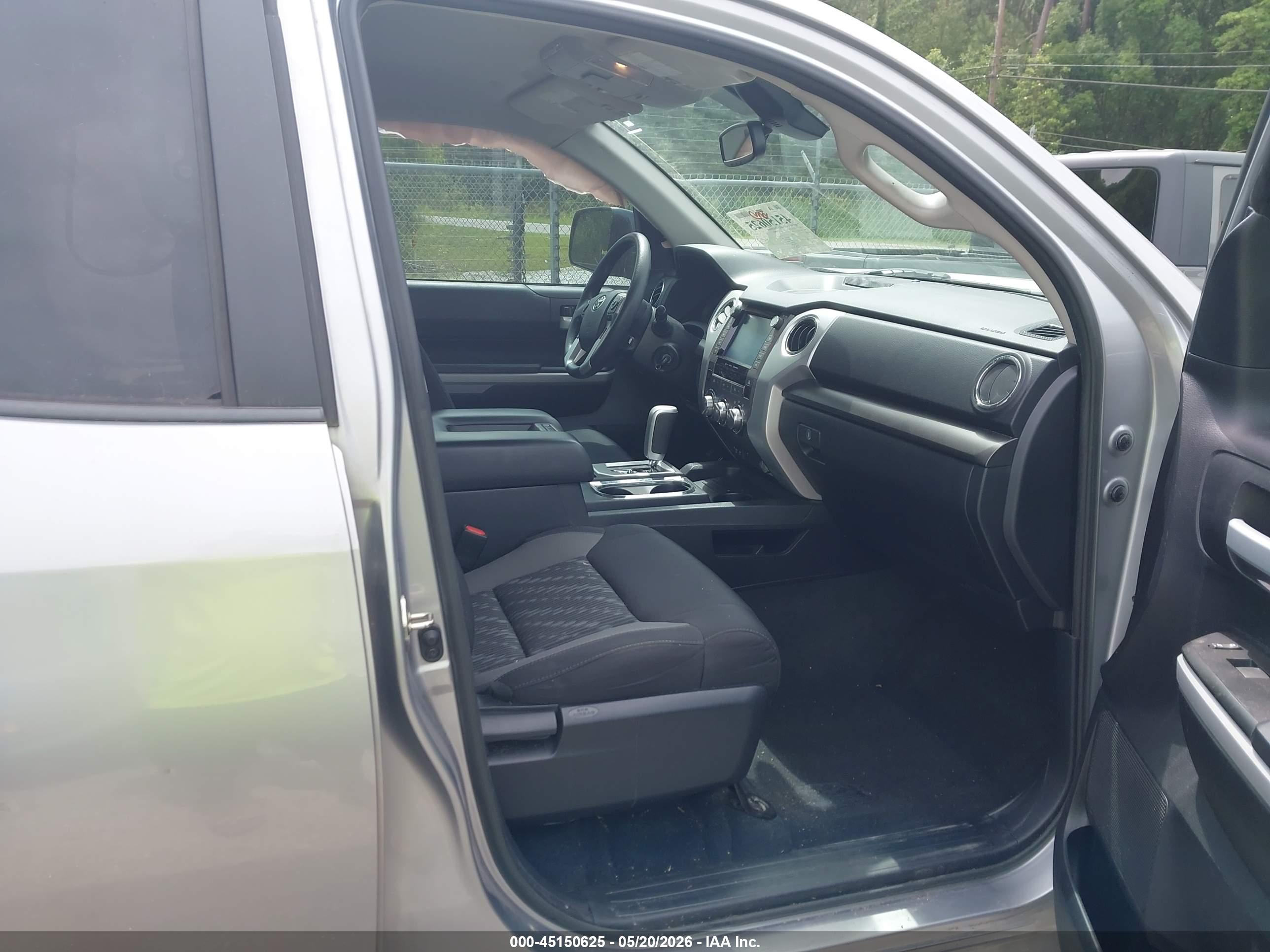 TOYOTA TUNDRA image 5