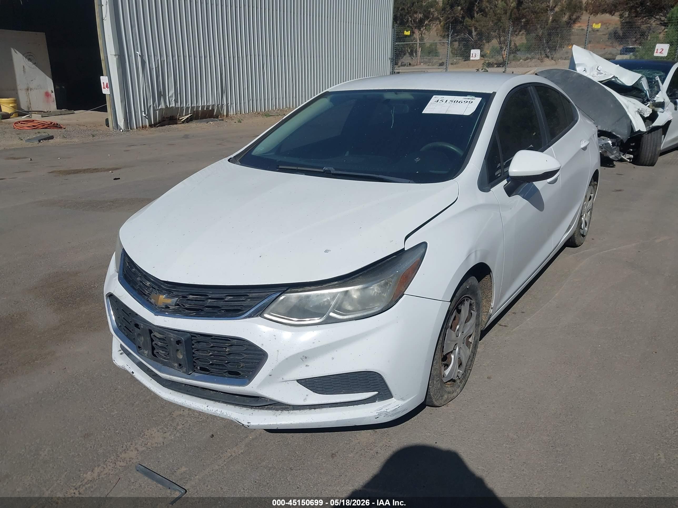 CHEVROLET CRUZE image 2