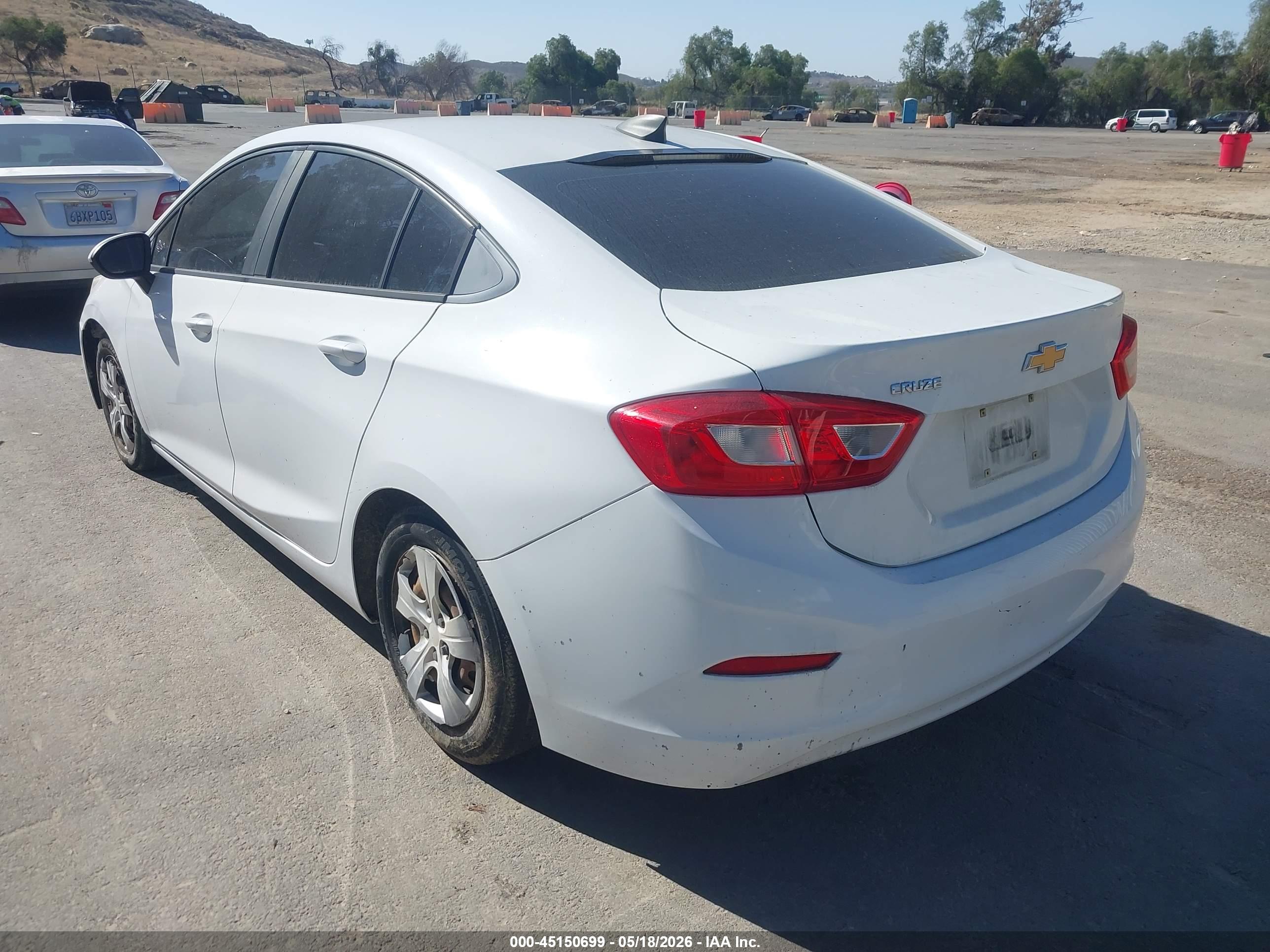 CHEVROLET CRUZE image 3