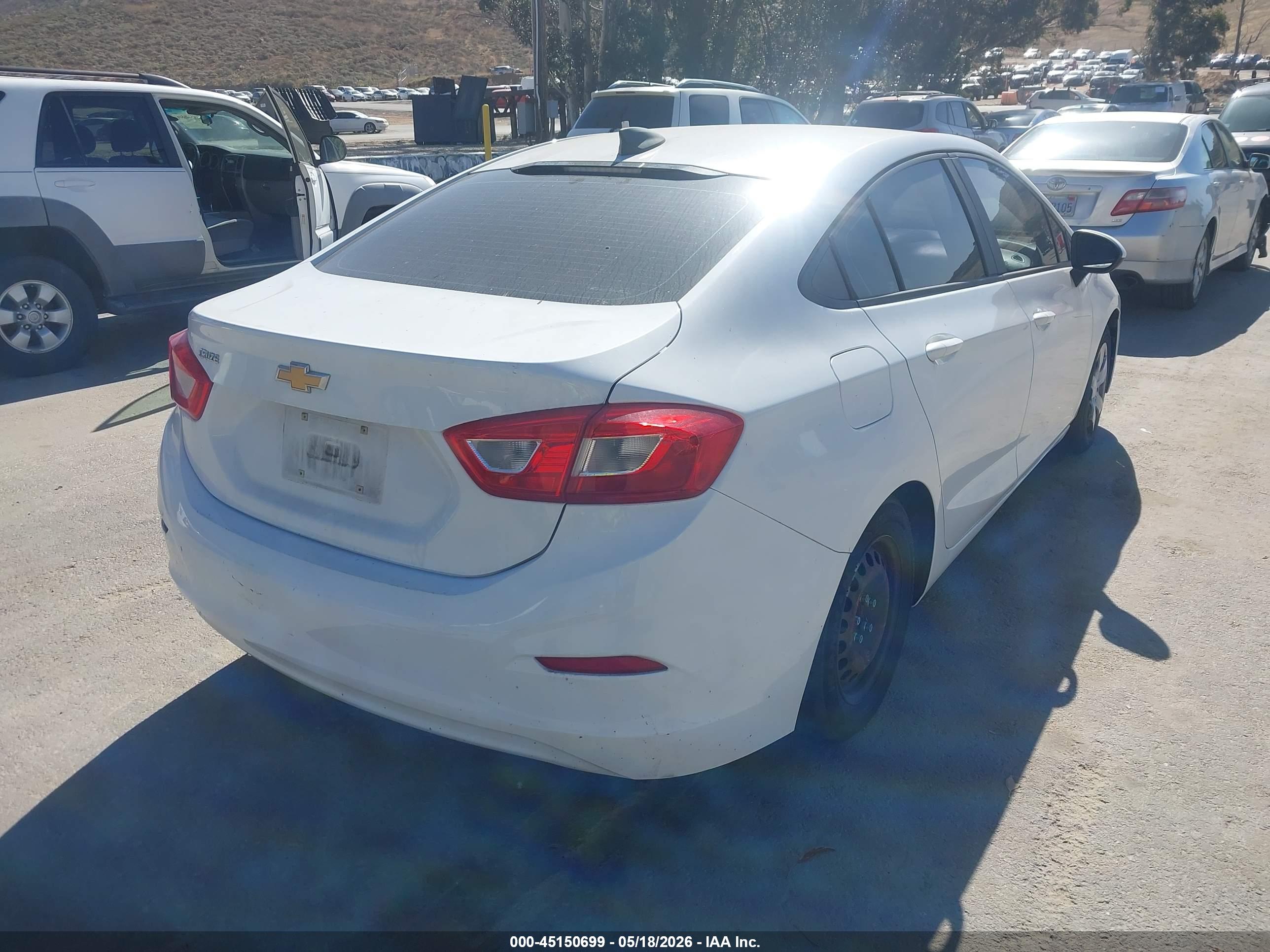 CHEVROLET CRUZE image 4
