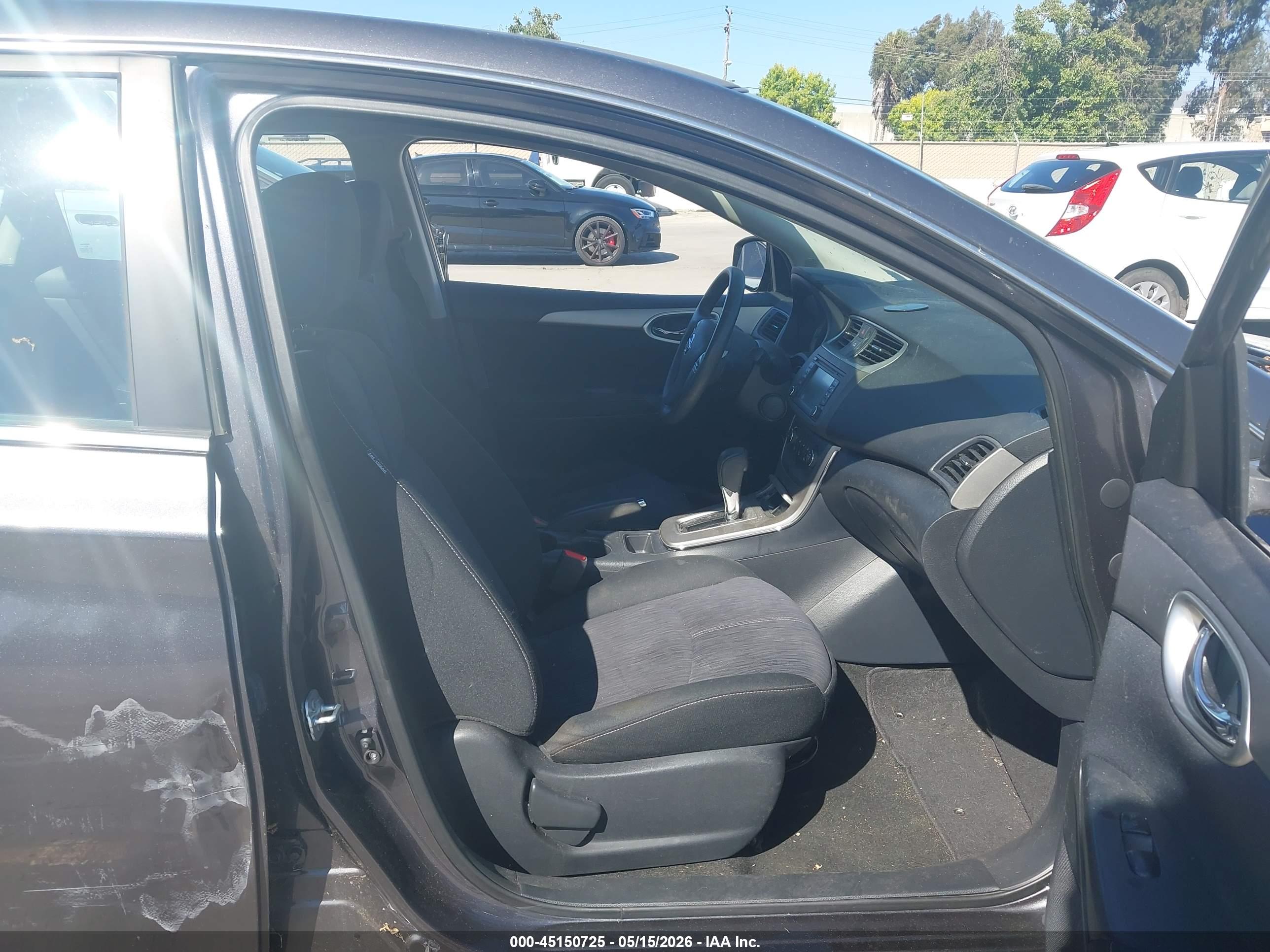 NISSAN SENTRA image 5