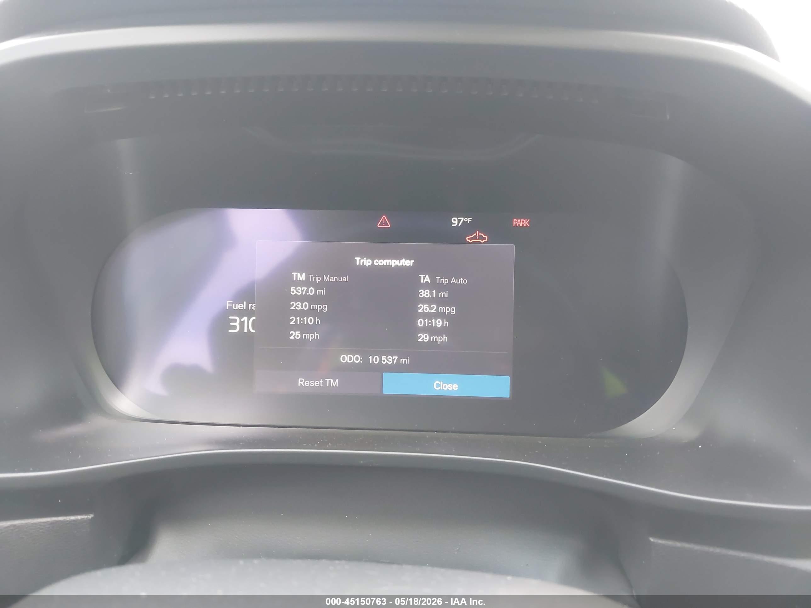 VOLVO XC40 image 7