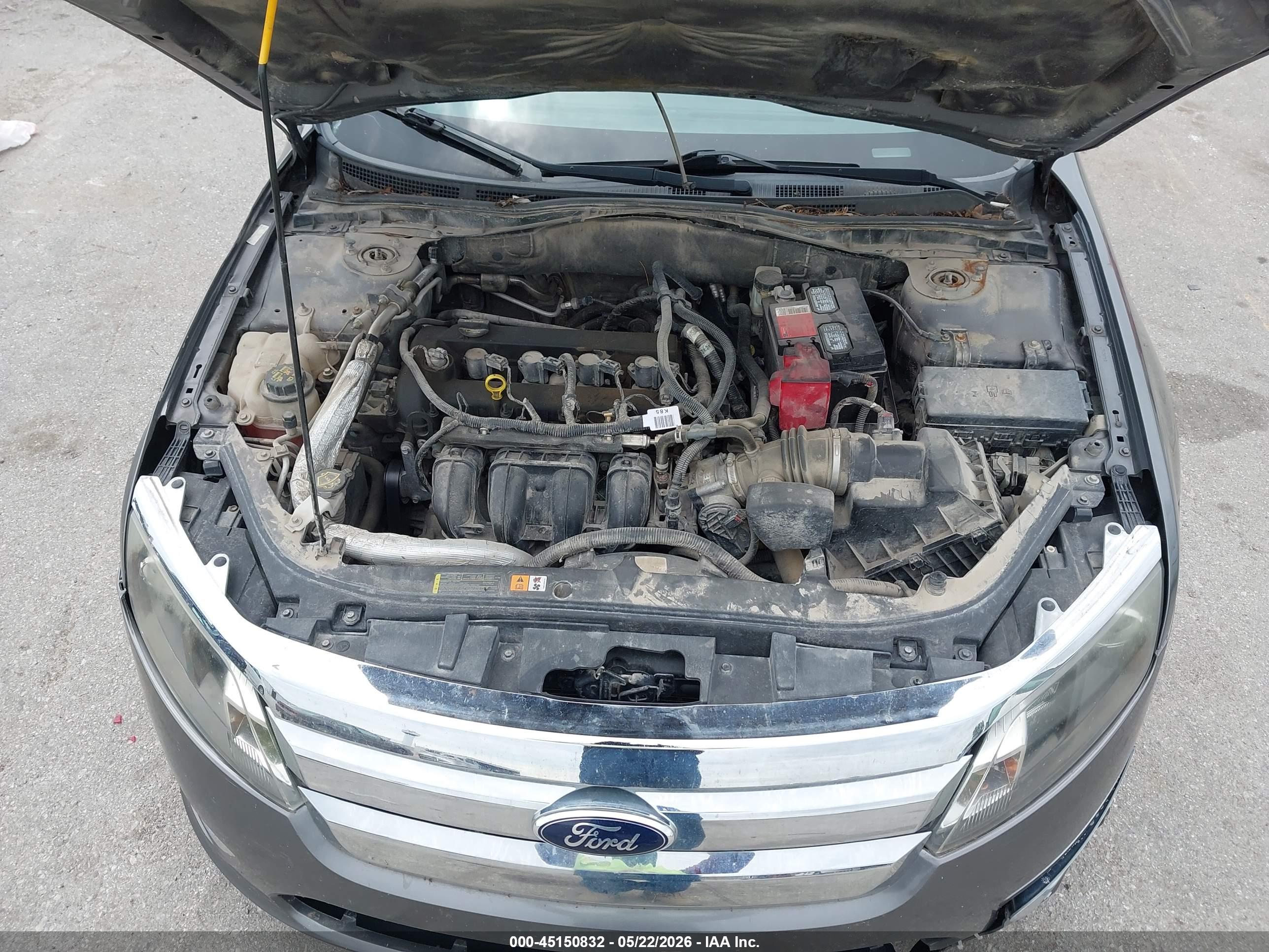 FORD FUSION image 10
