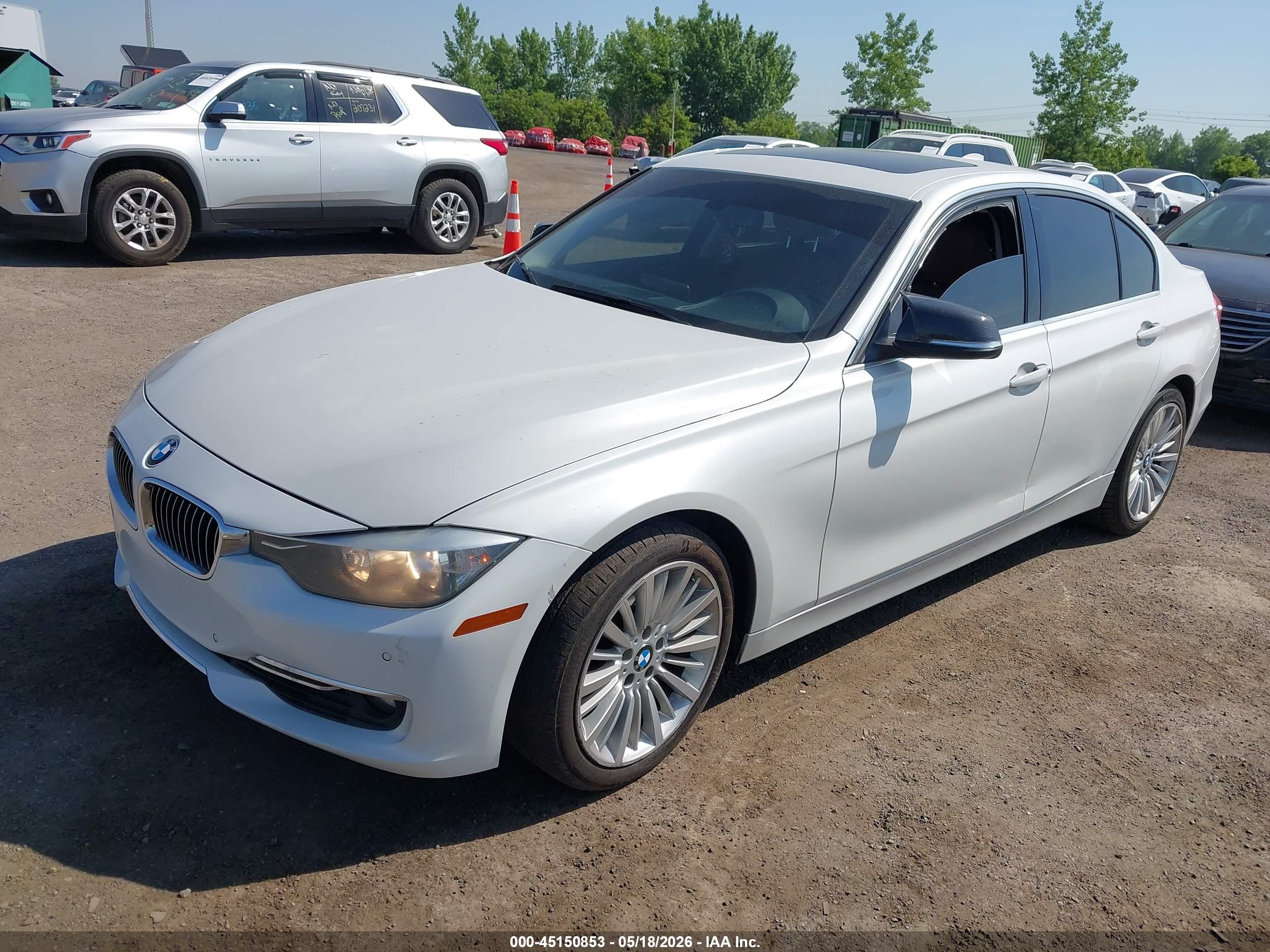BMW 328I image 2