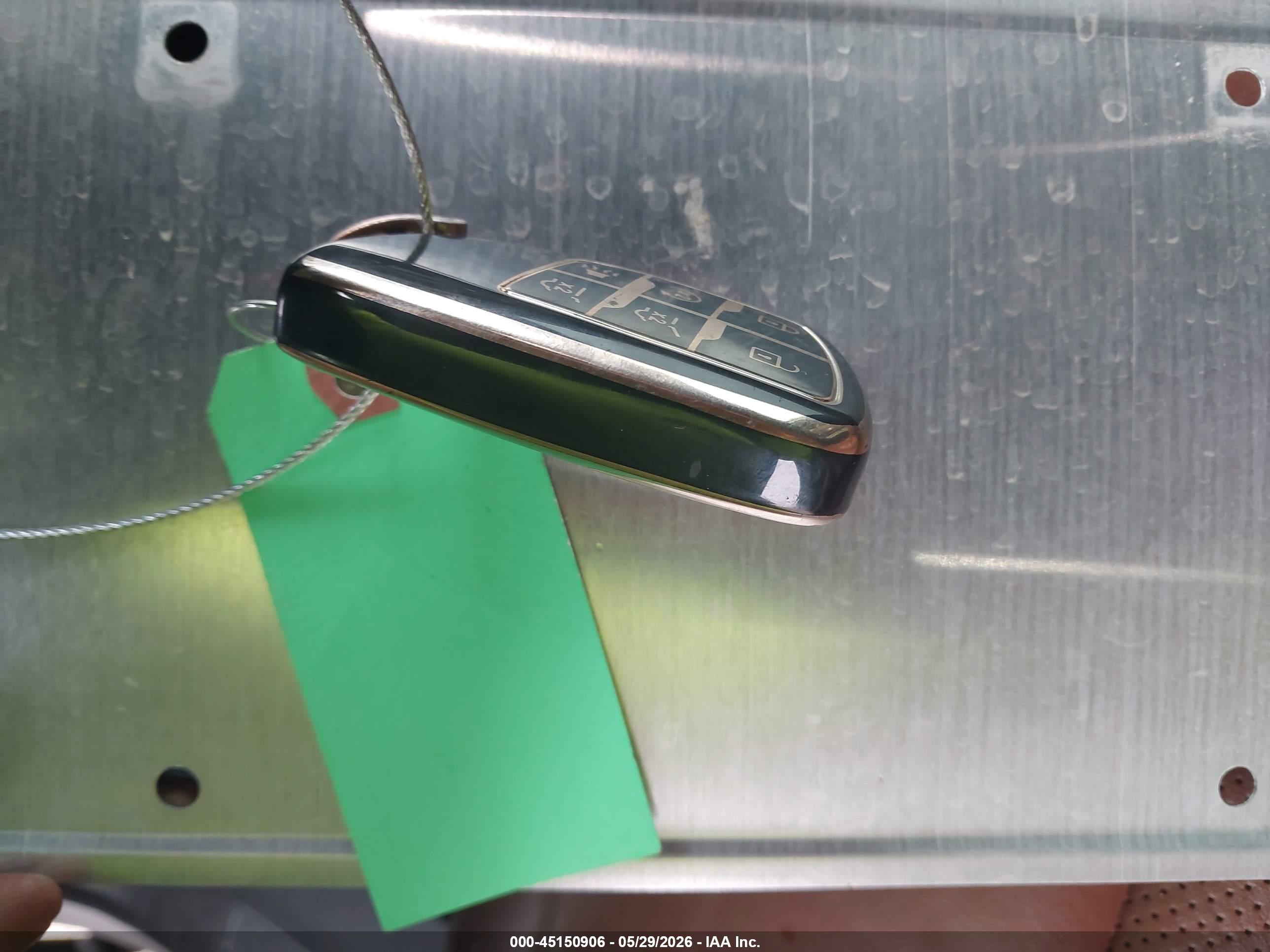 GMC YUKON image 11
