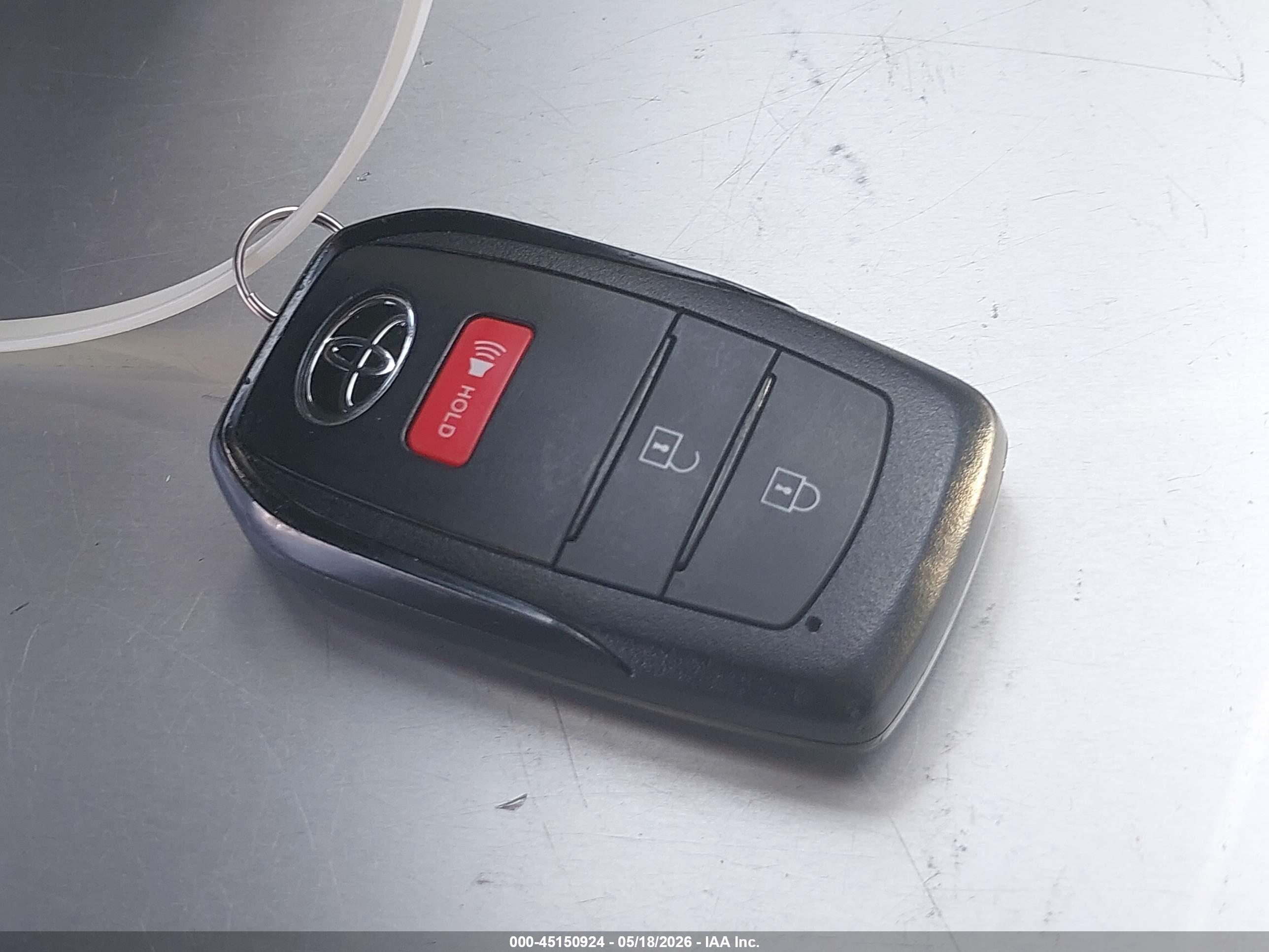 TOYOTA PRIUS image 11