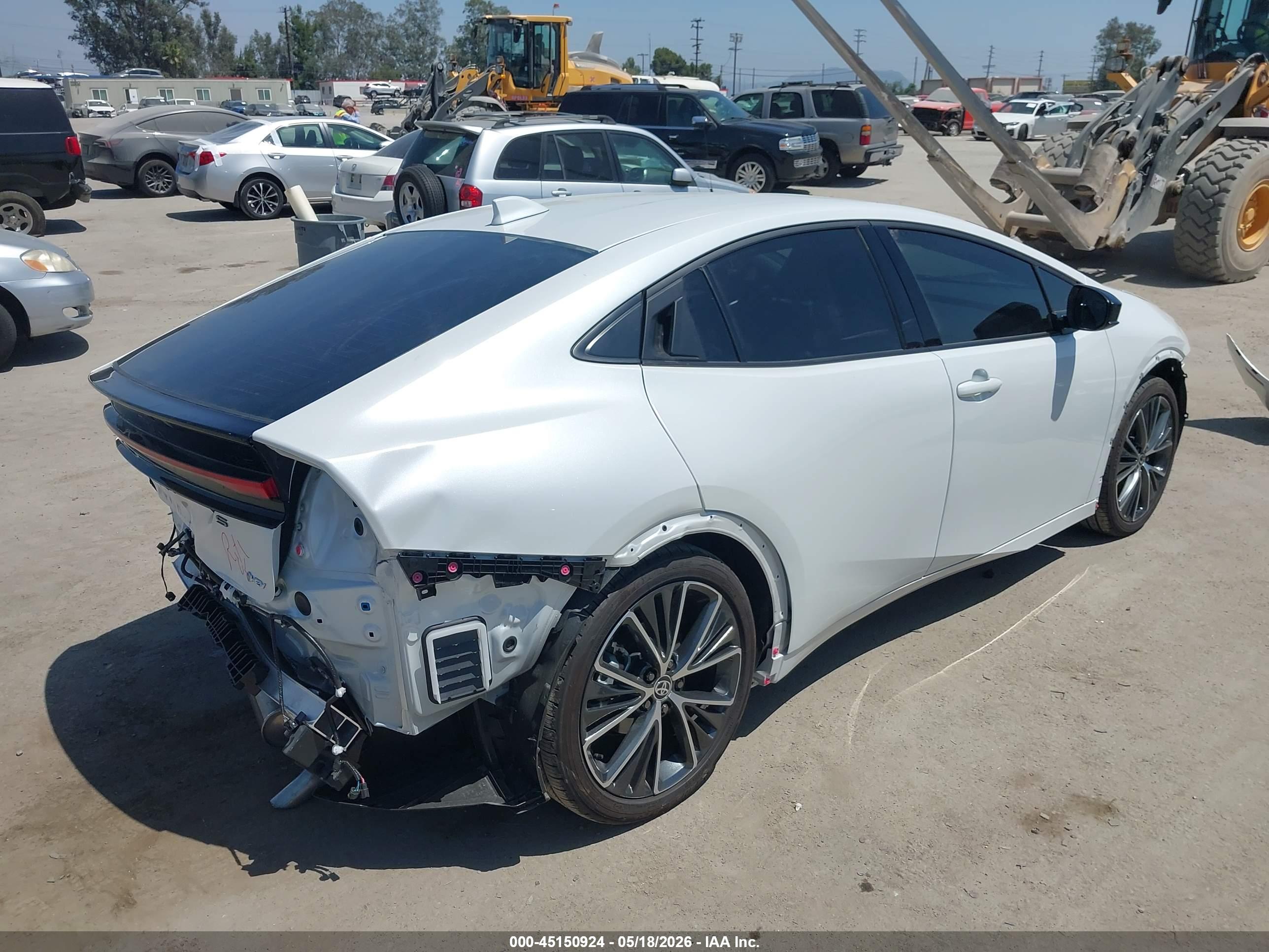 TOYOTA PRIUS image 4