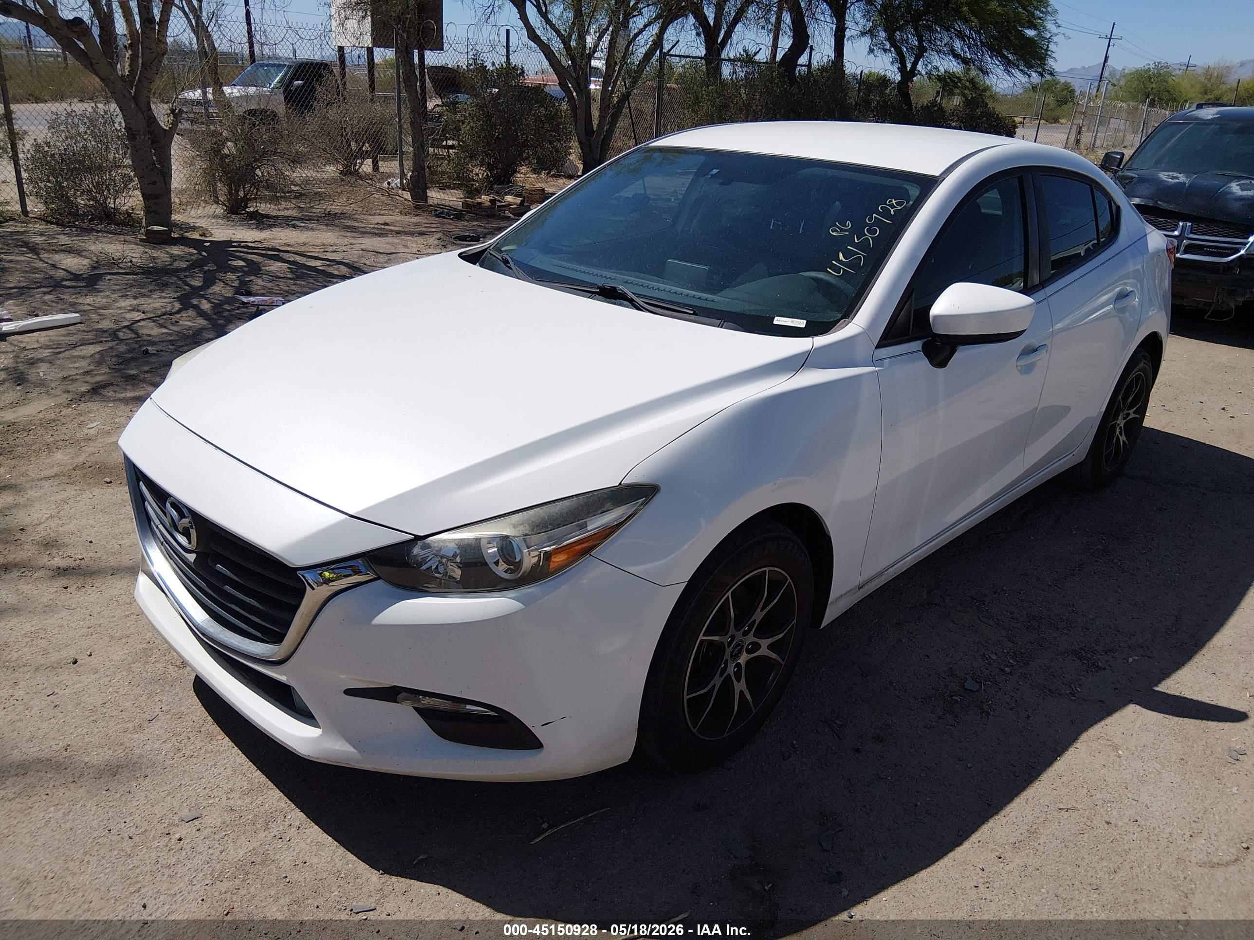 MAZDA MAZDA3 image 2