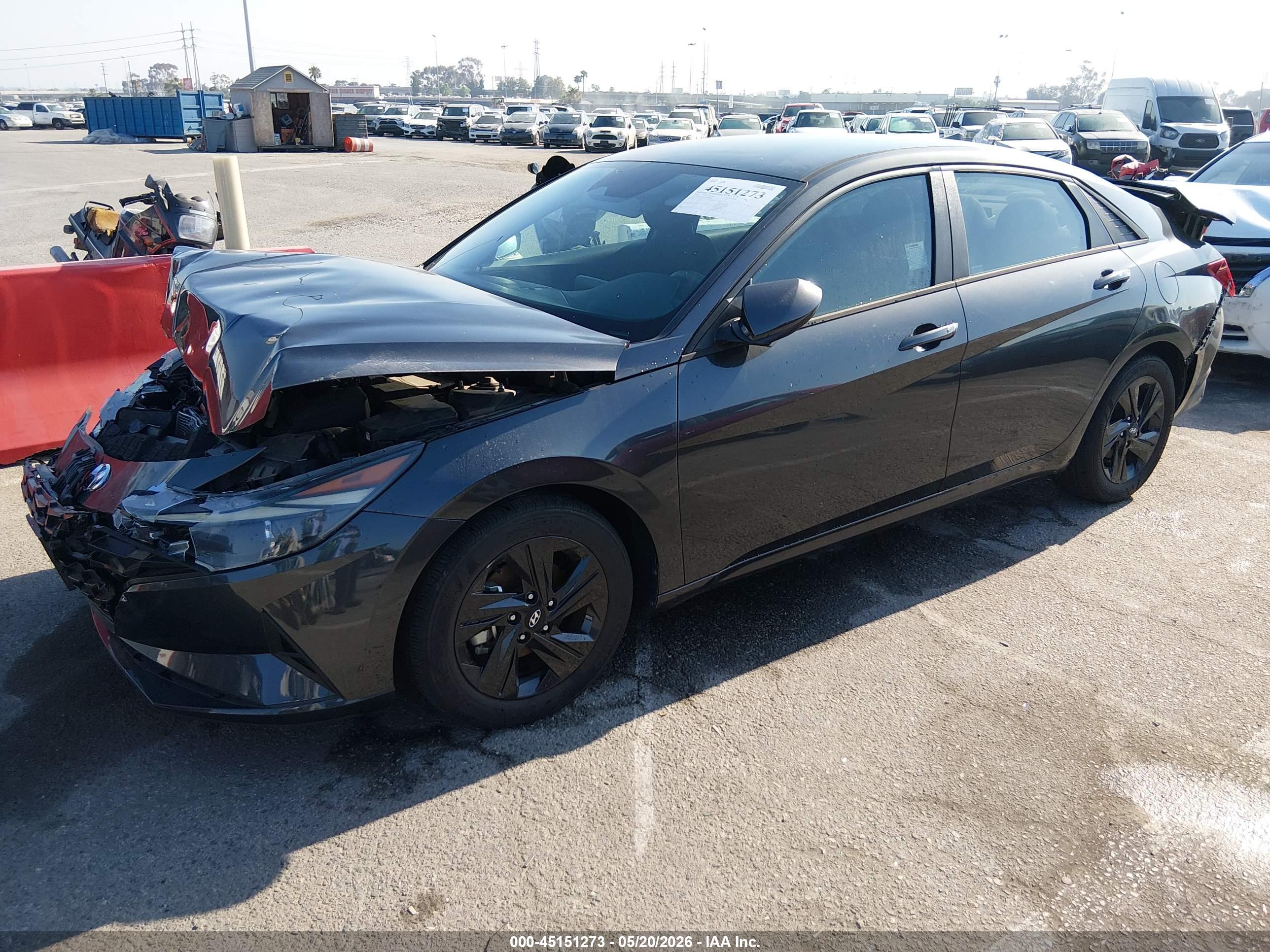 HYUNDAI ELANTRA image 2