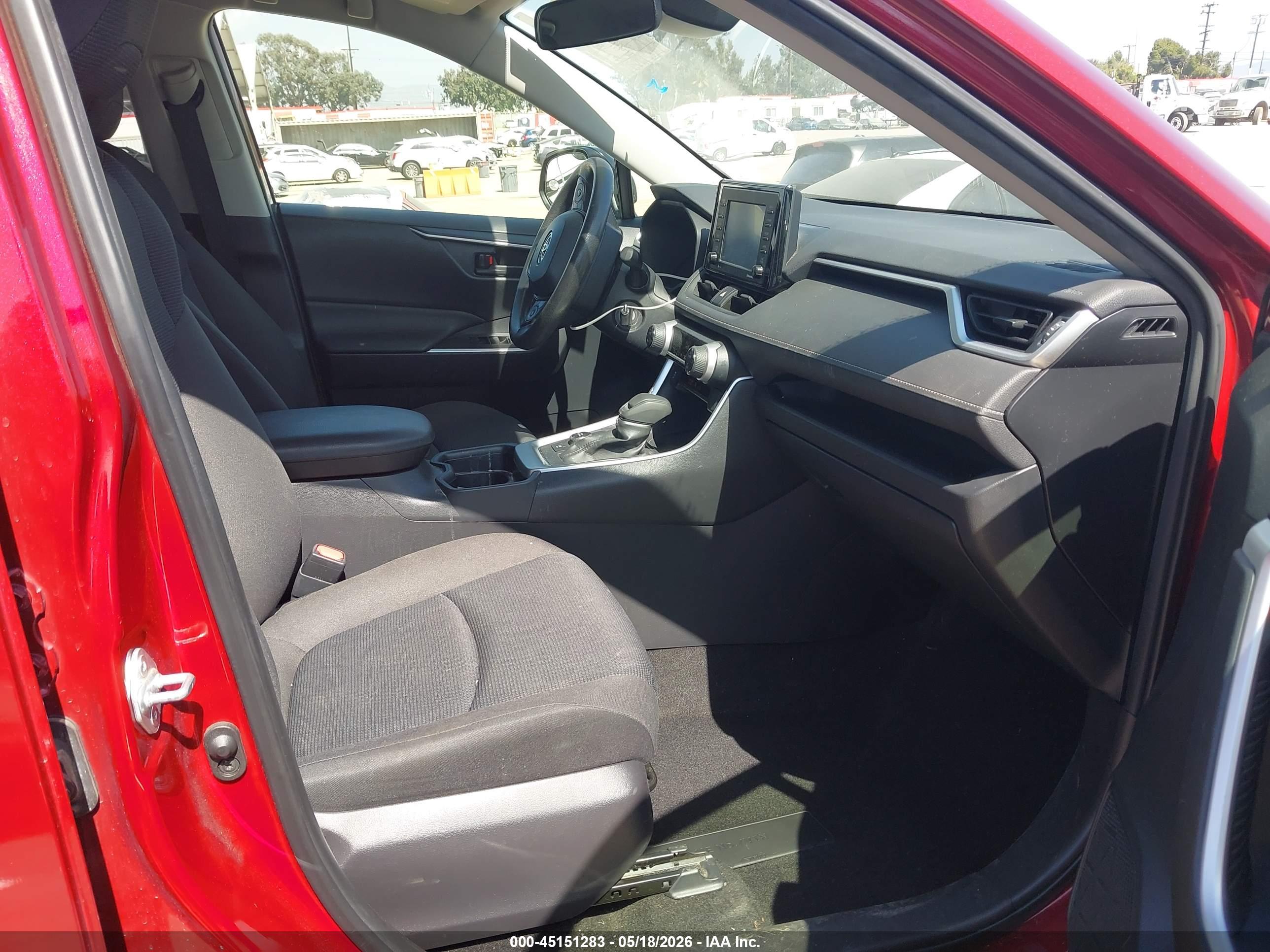 TOYOTA RAV4 image 5