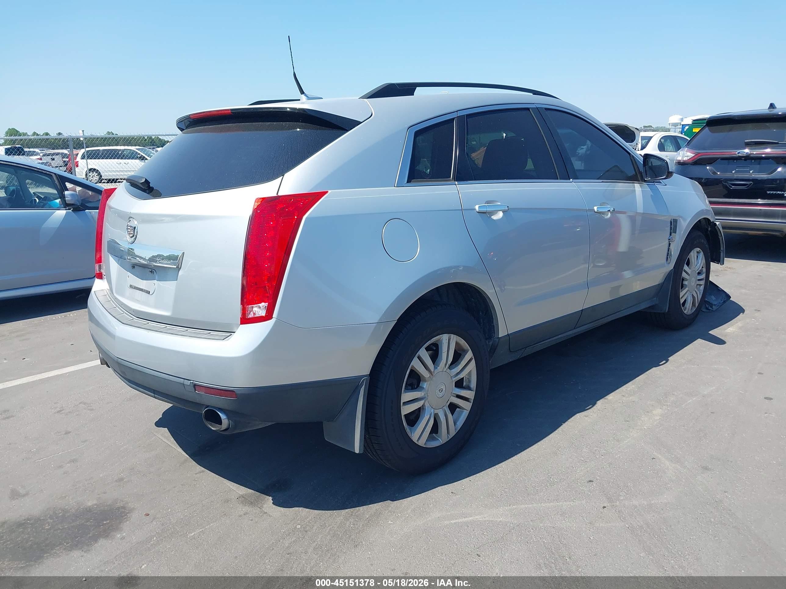 CADILLAC SRX image 4
