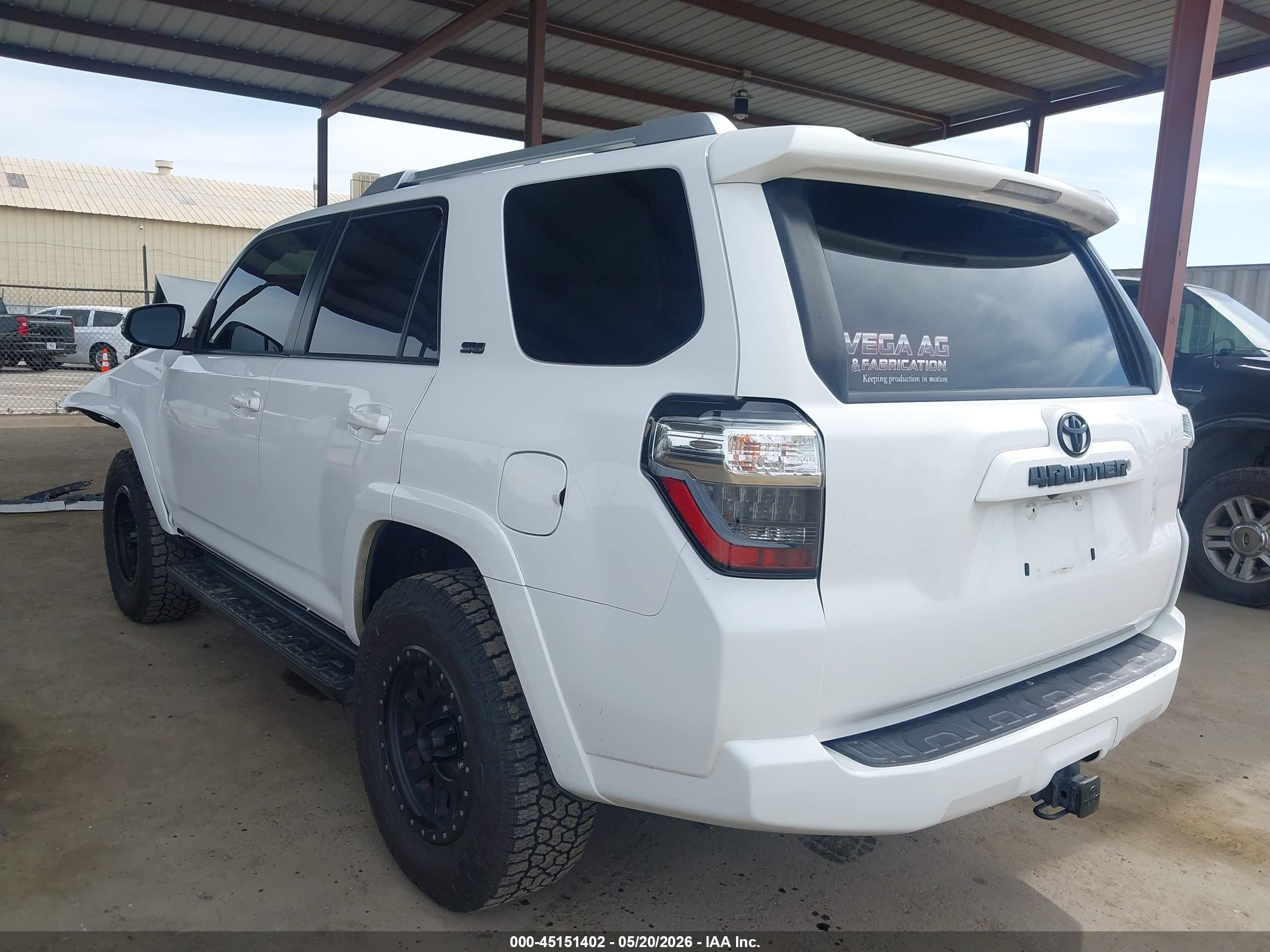 TOYOTA 4RUNNER image 3