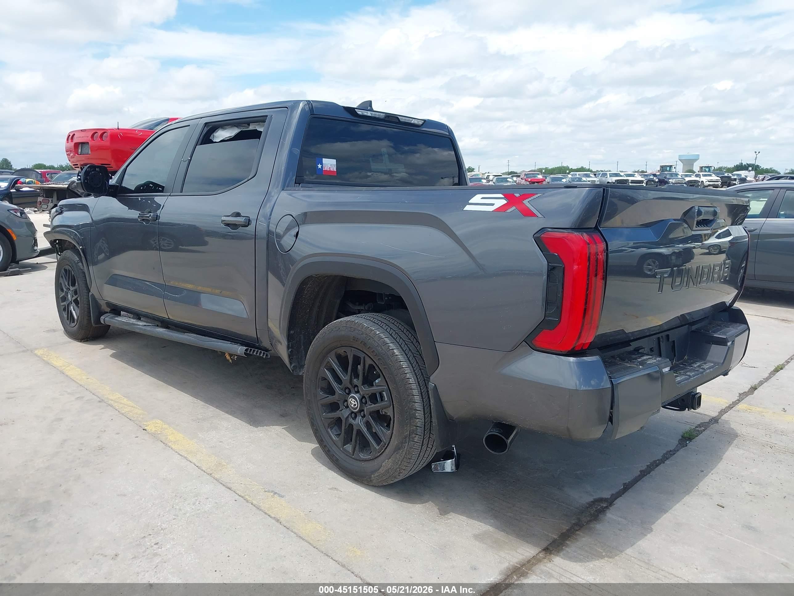 TOYOTA TUNDRA image 3