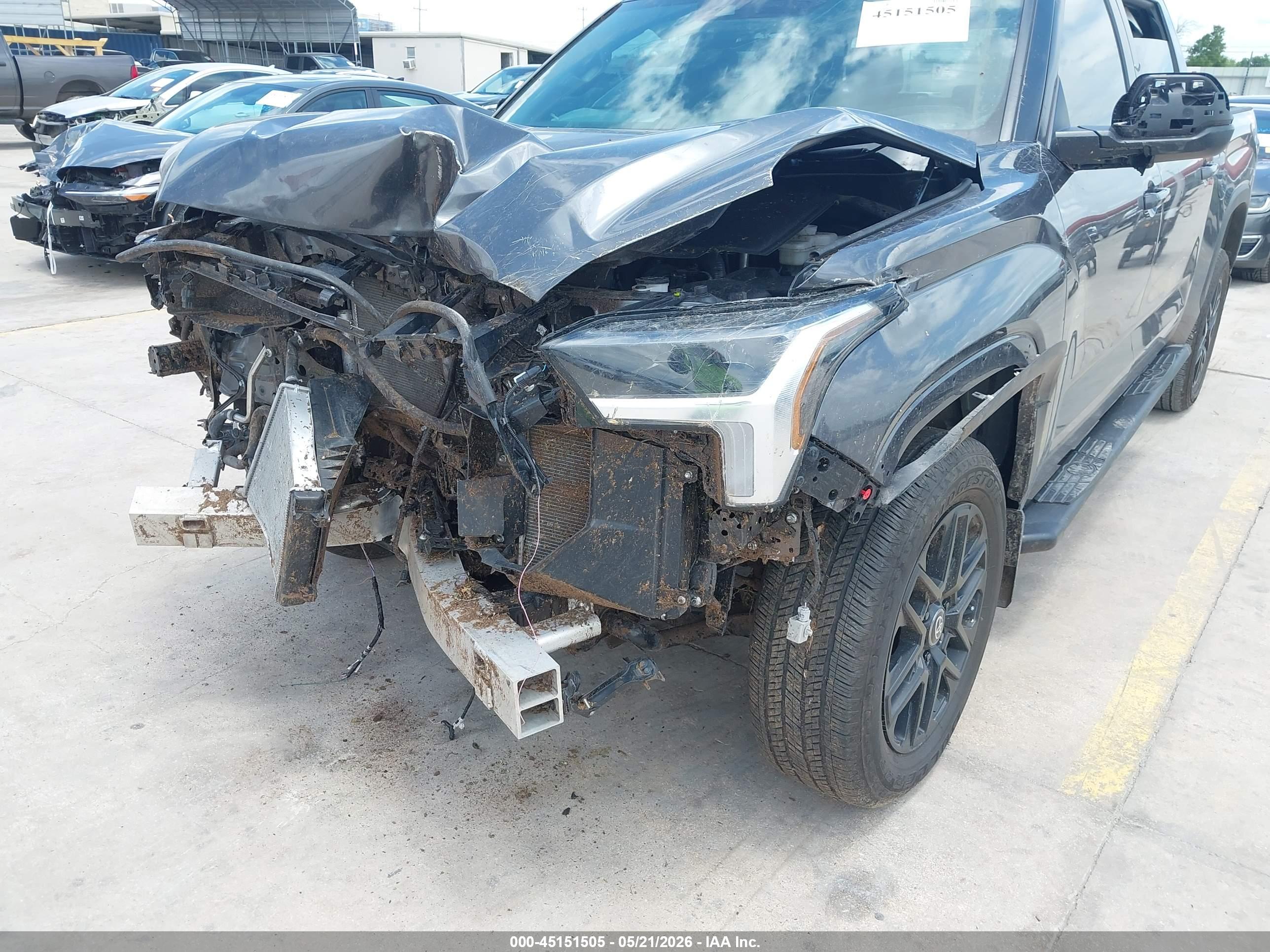 TOYOTA TUNDRA image 6
