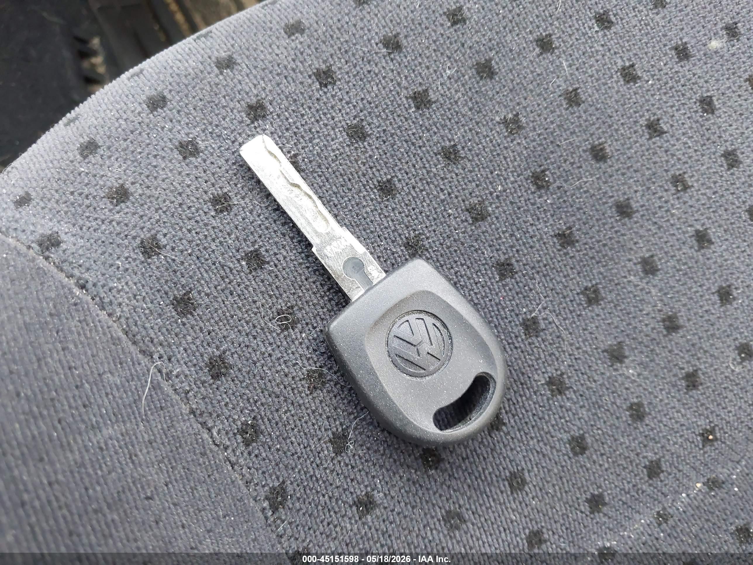 VOLKSWAGEN GOLF image 11