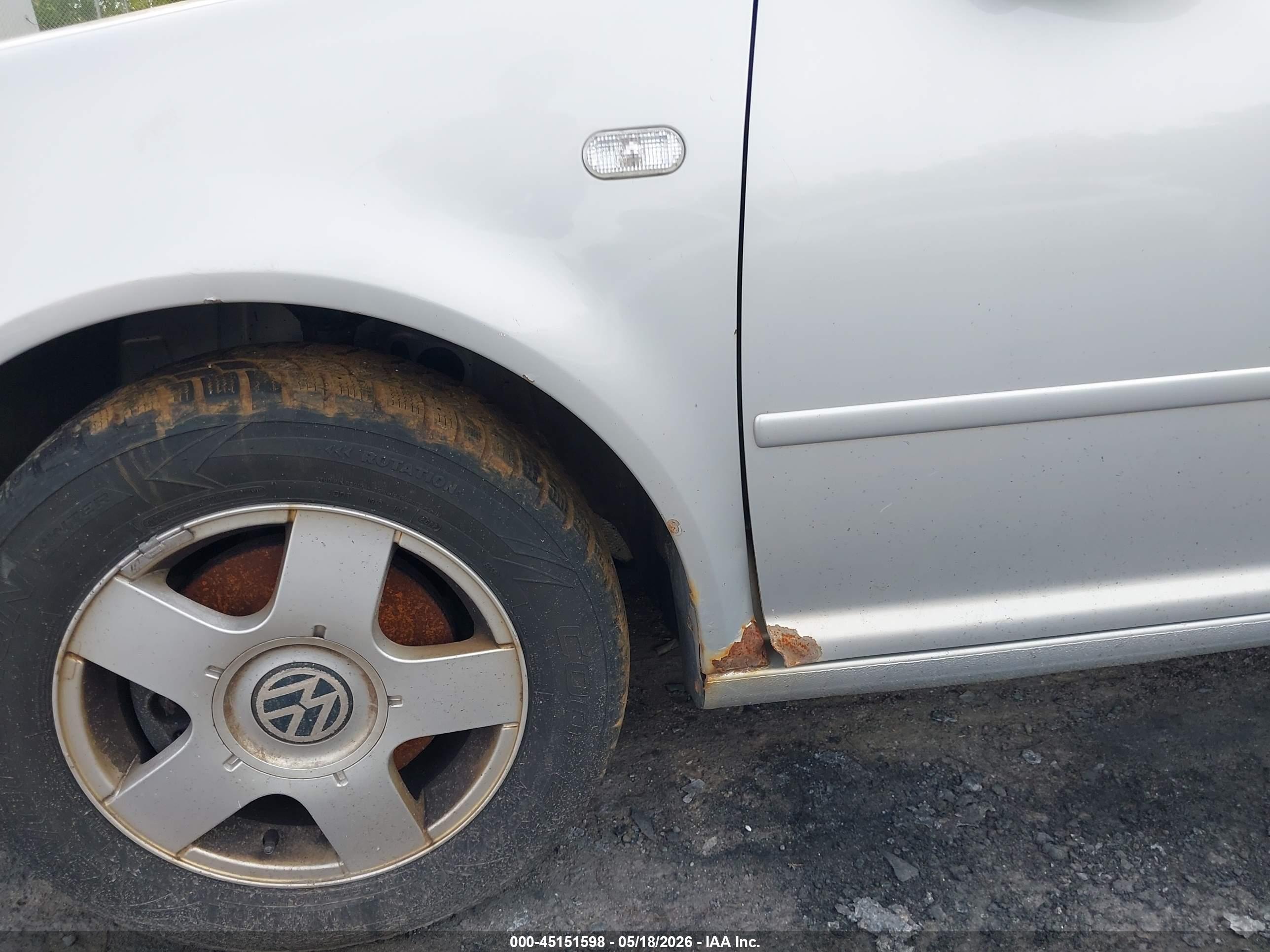 VOLKSWAGEN GOLF image 6