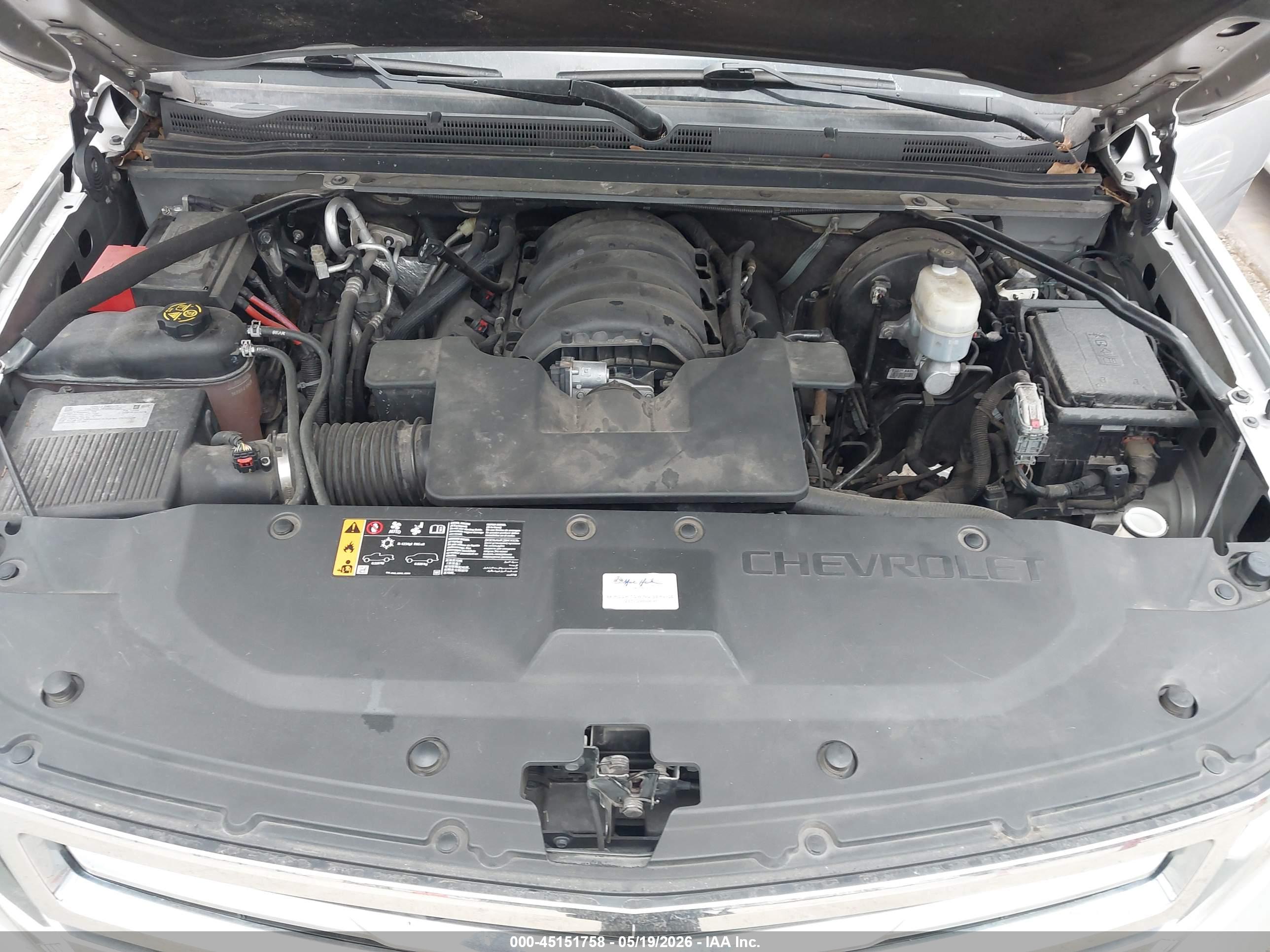 CHEVROLET SUBURBAN image 10