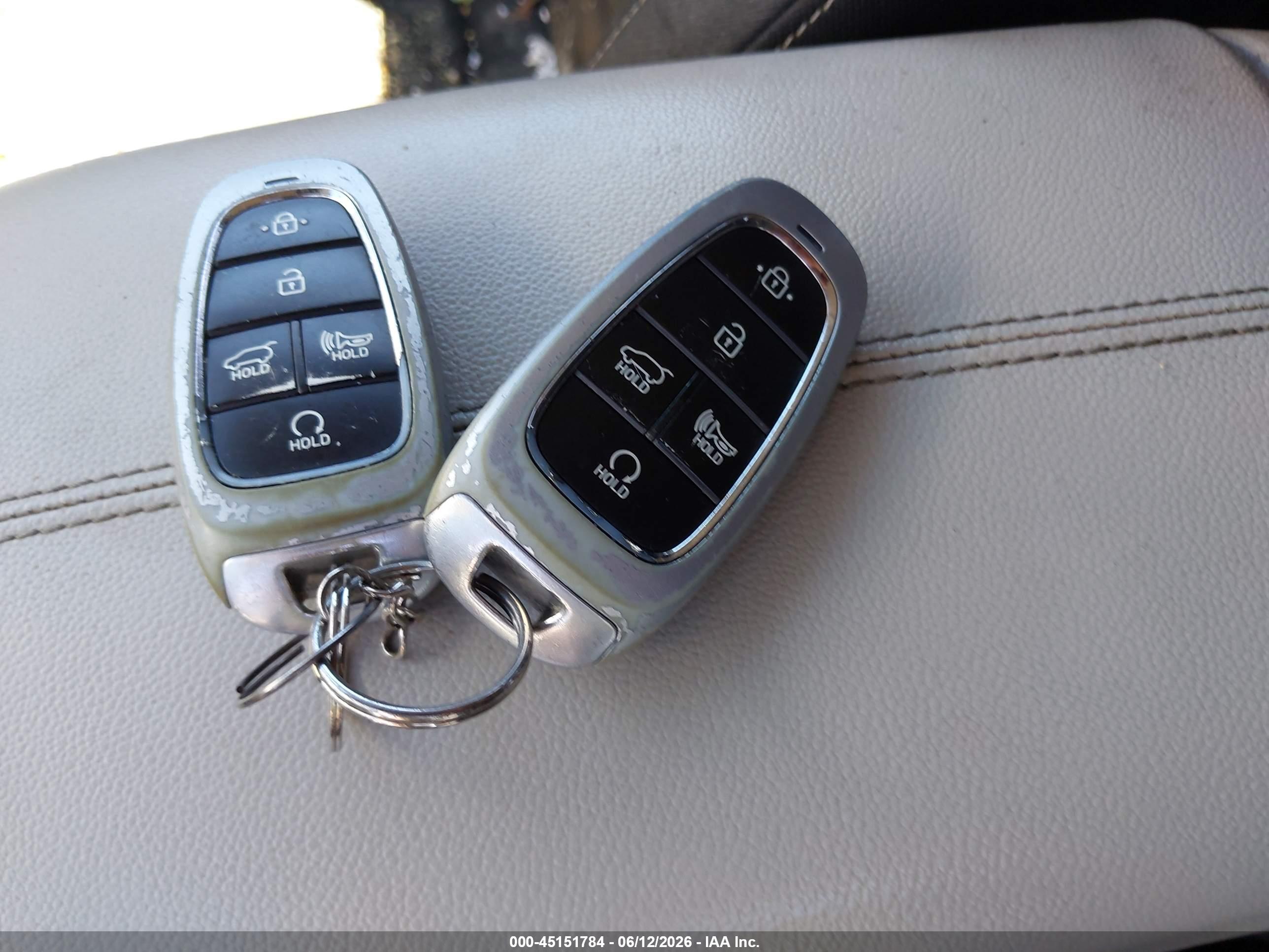 HYUNDAI TUCSON image 11