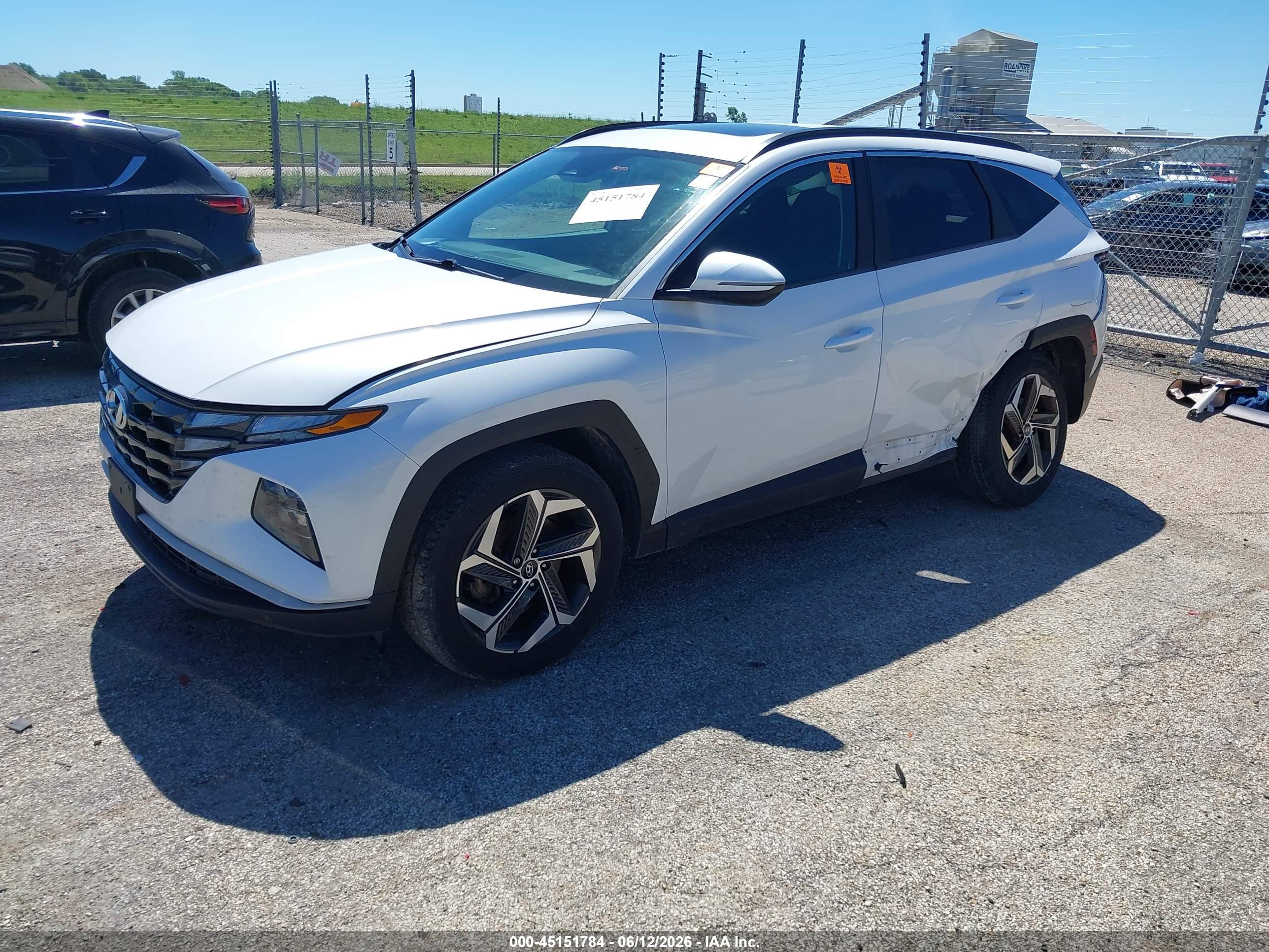 HYUNDAI TUCSON image 2