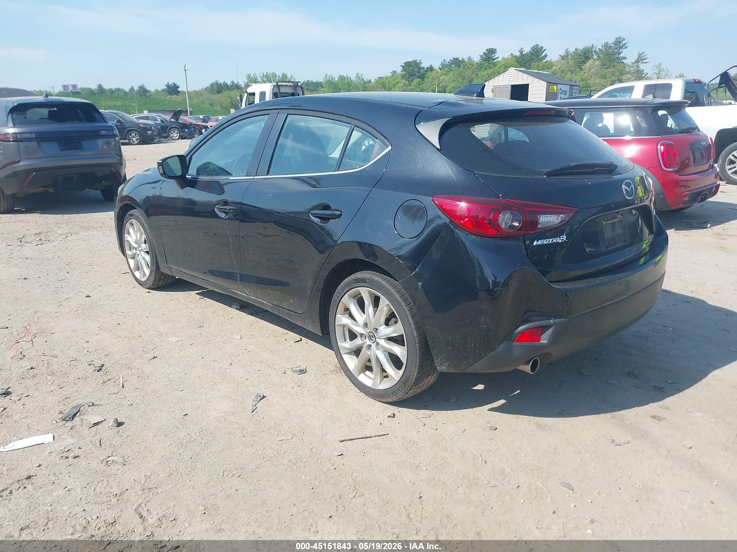 MAZDA MAZDA3 image 3