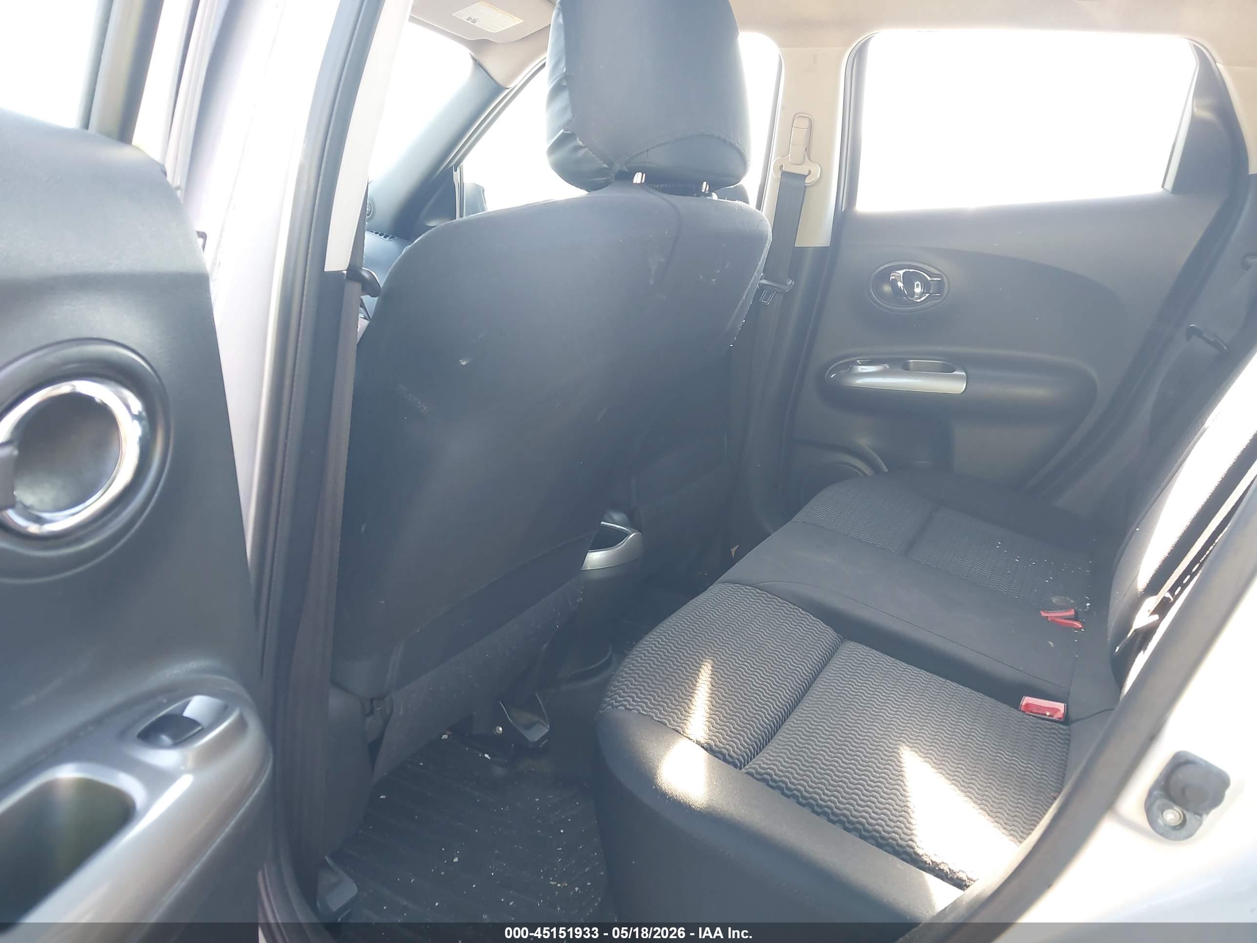 NISSAN JUKE image 8