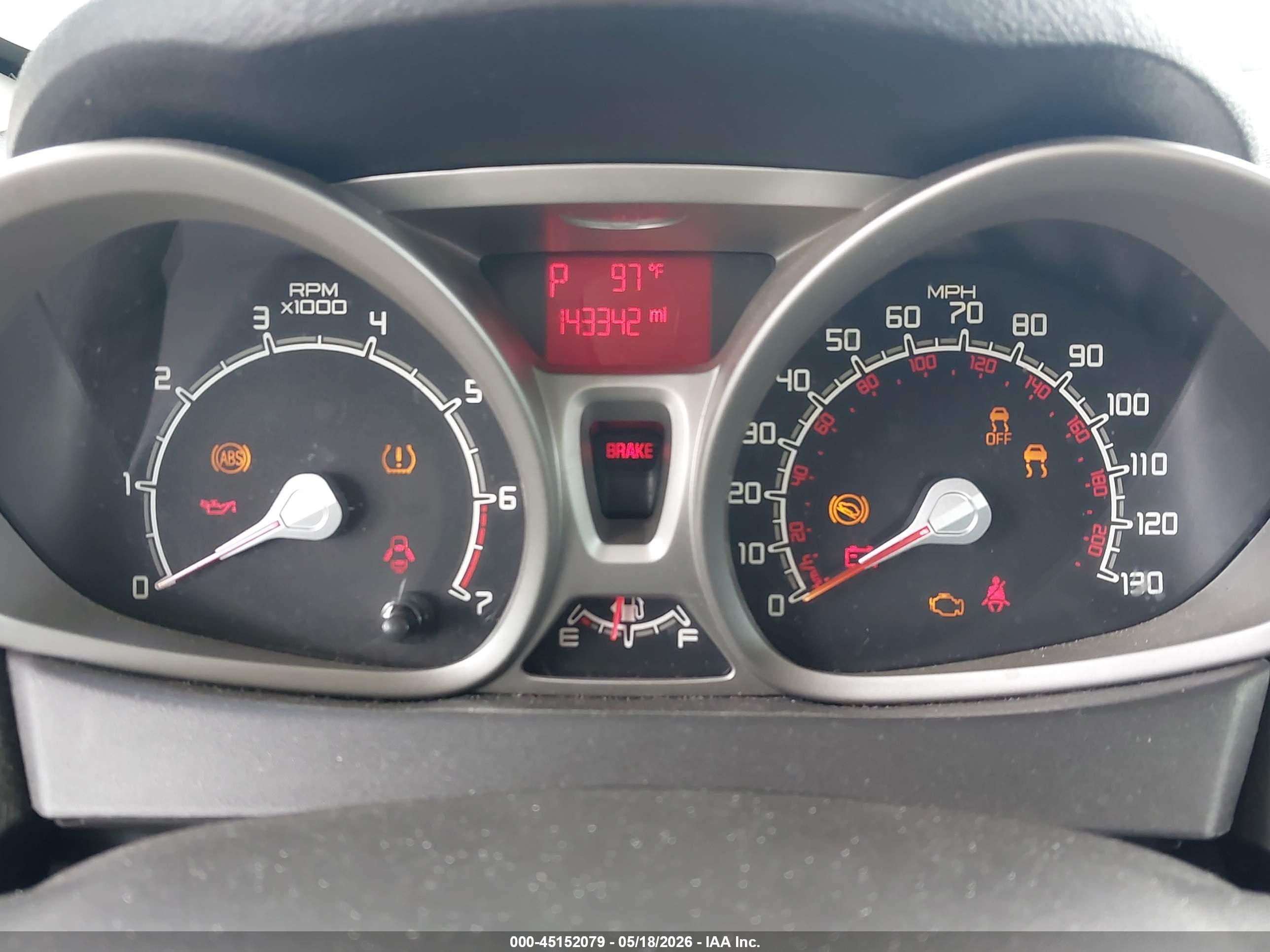 FORD FIESTA image 7