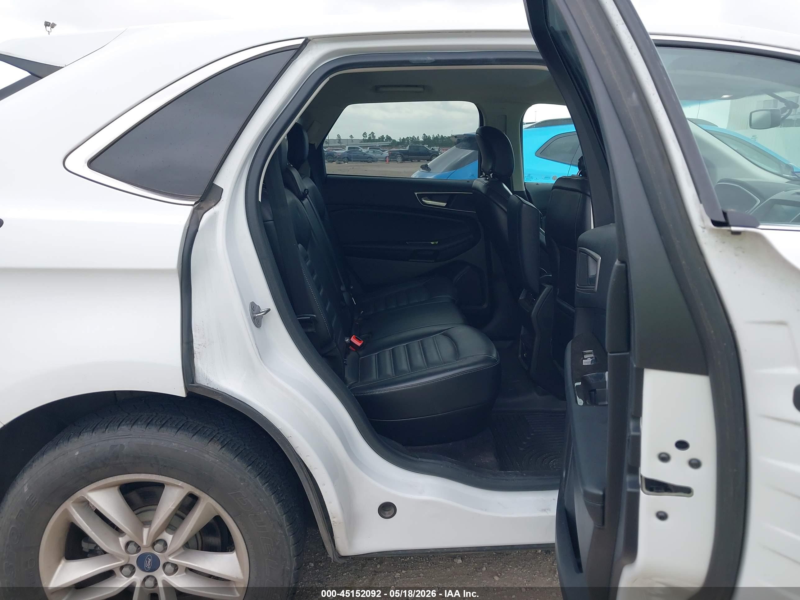 FORD EDGE image 8