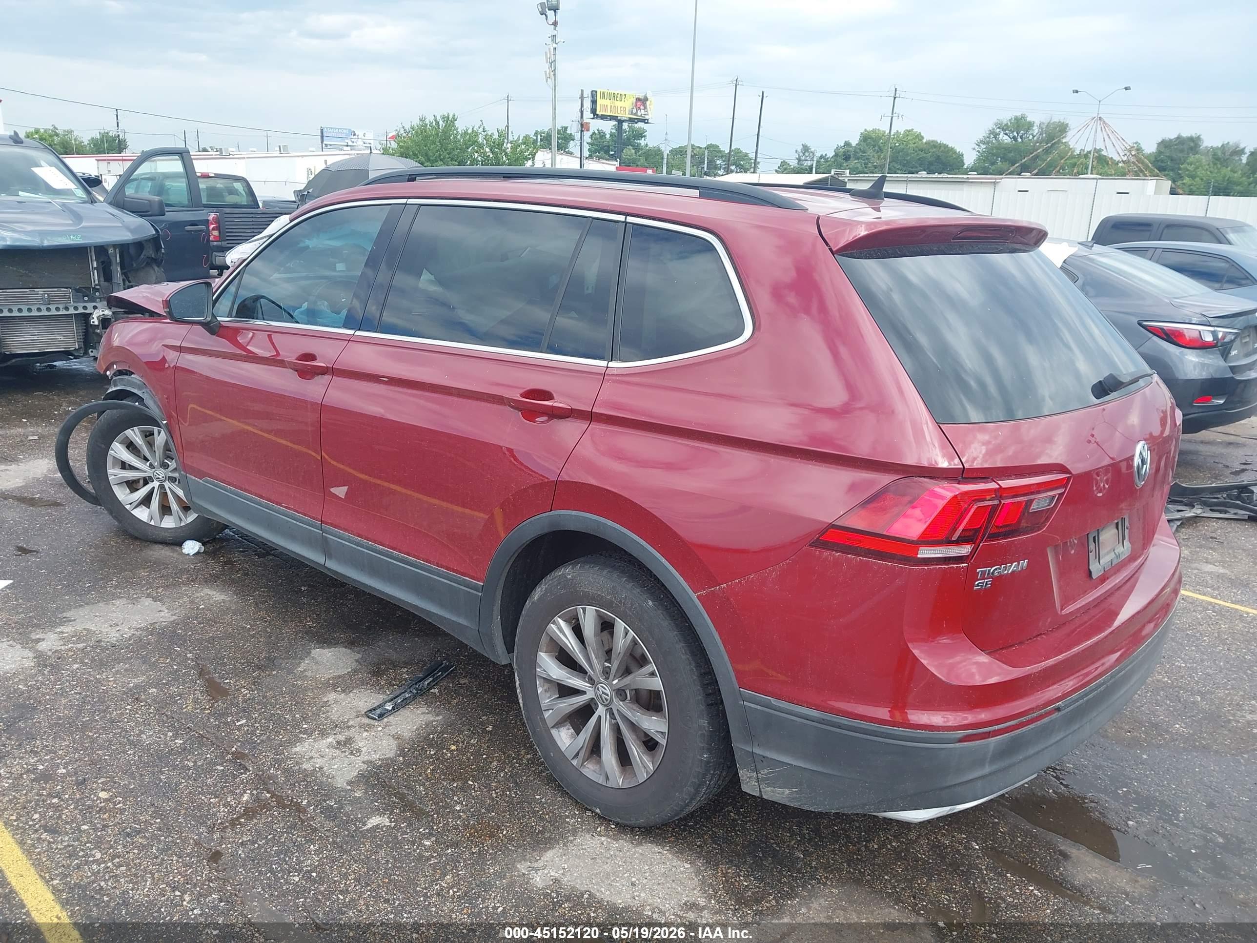 VOLKSWAGEN TIGUAN image 3