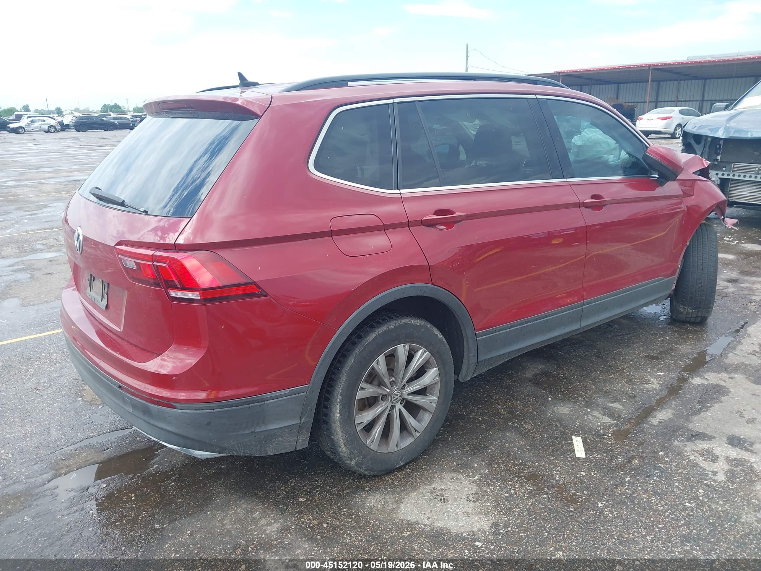 VOLKSWAGEN TIGUAN image 4