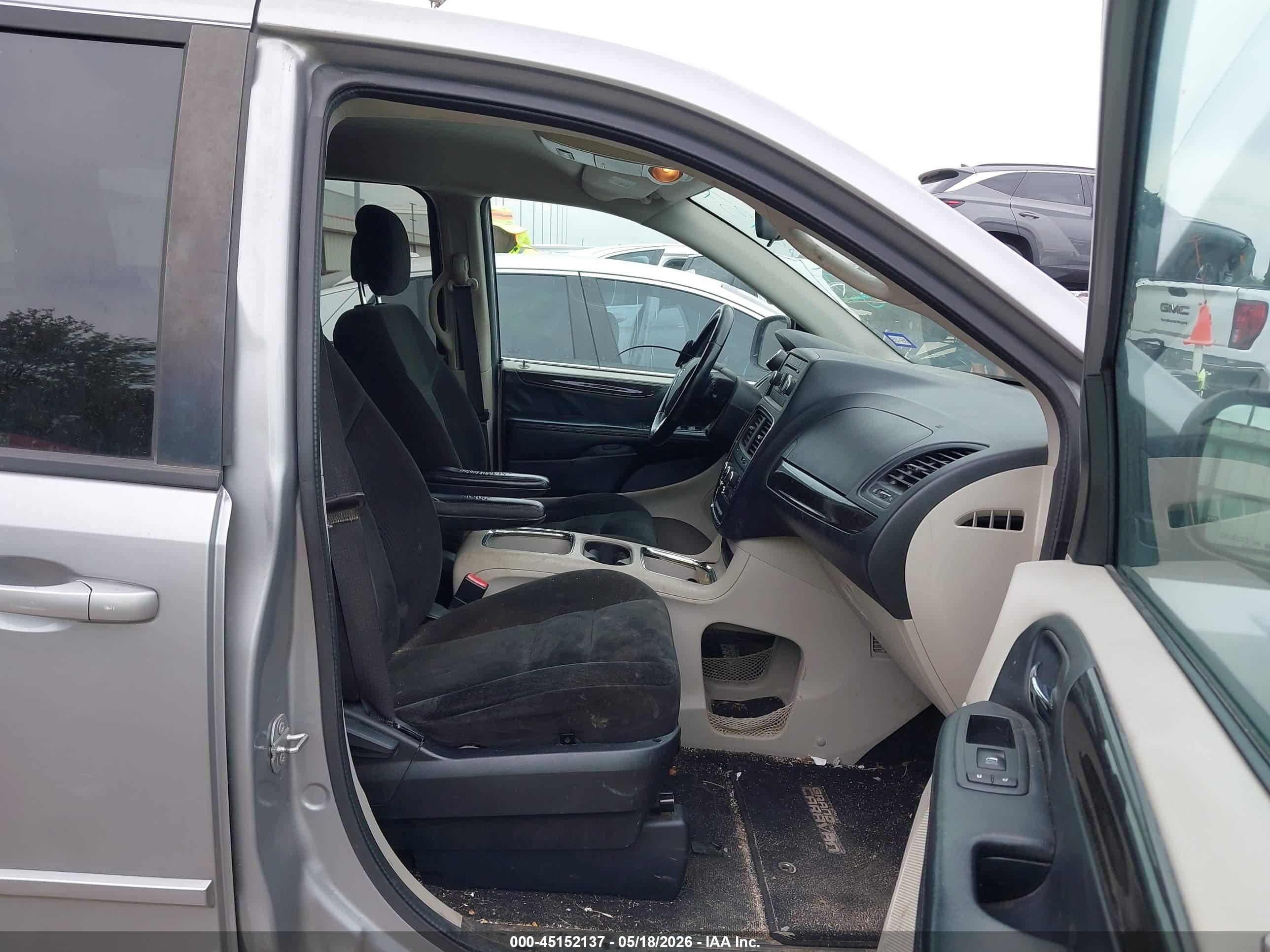 DODGE GRAND image 5
