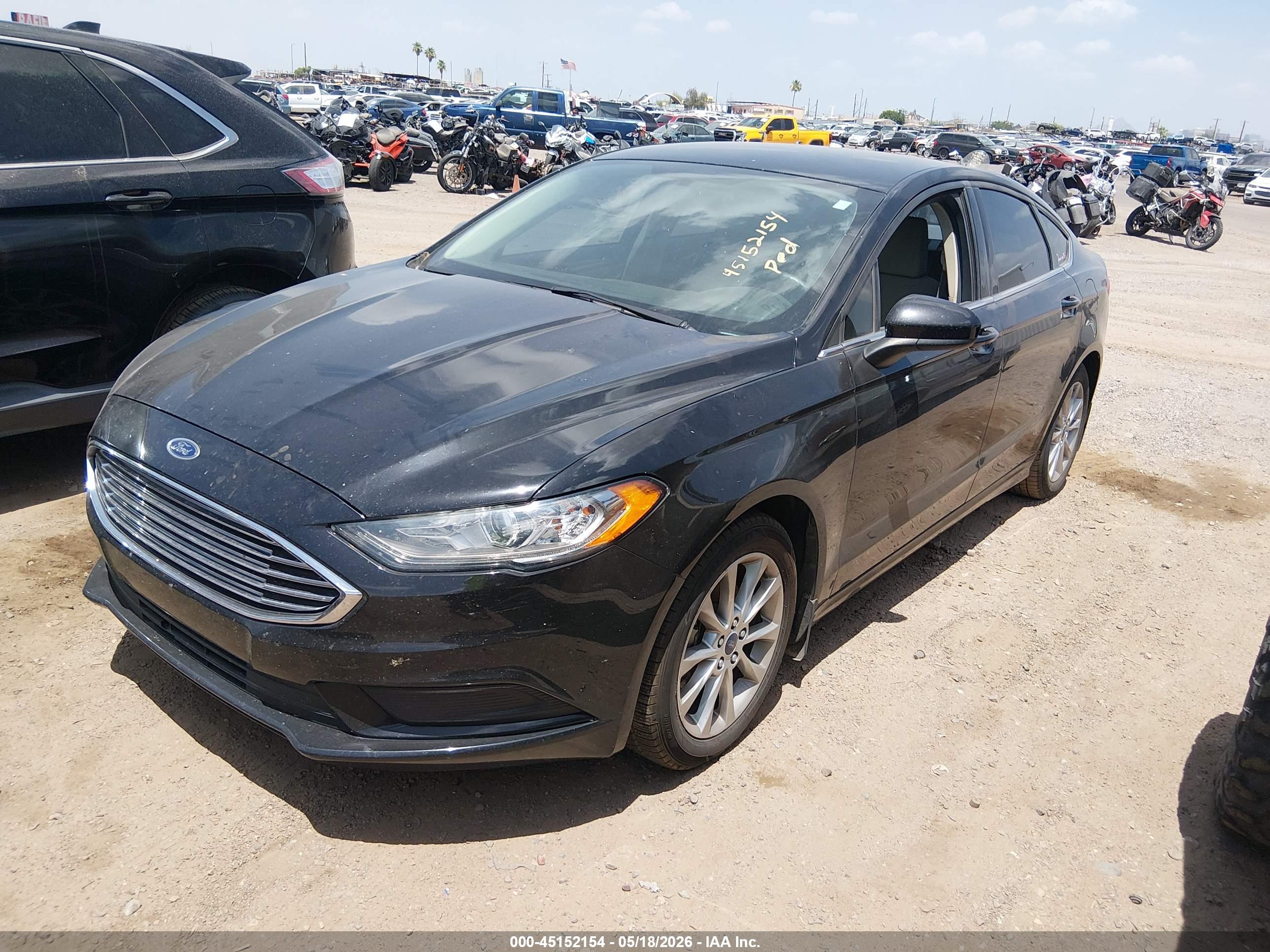 FORD FUSION image 2
