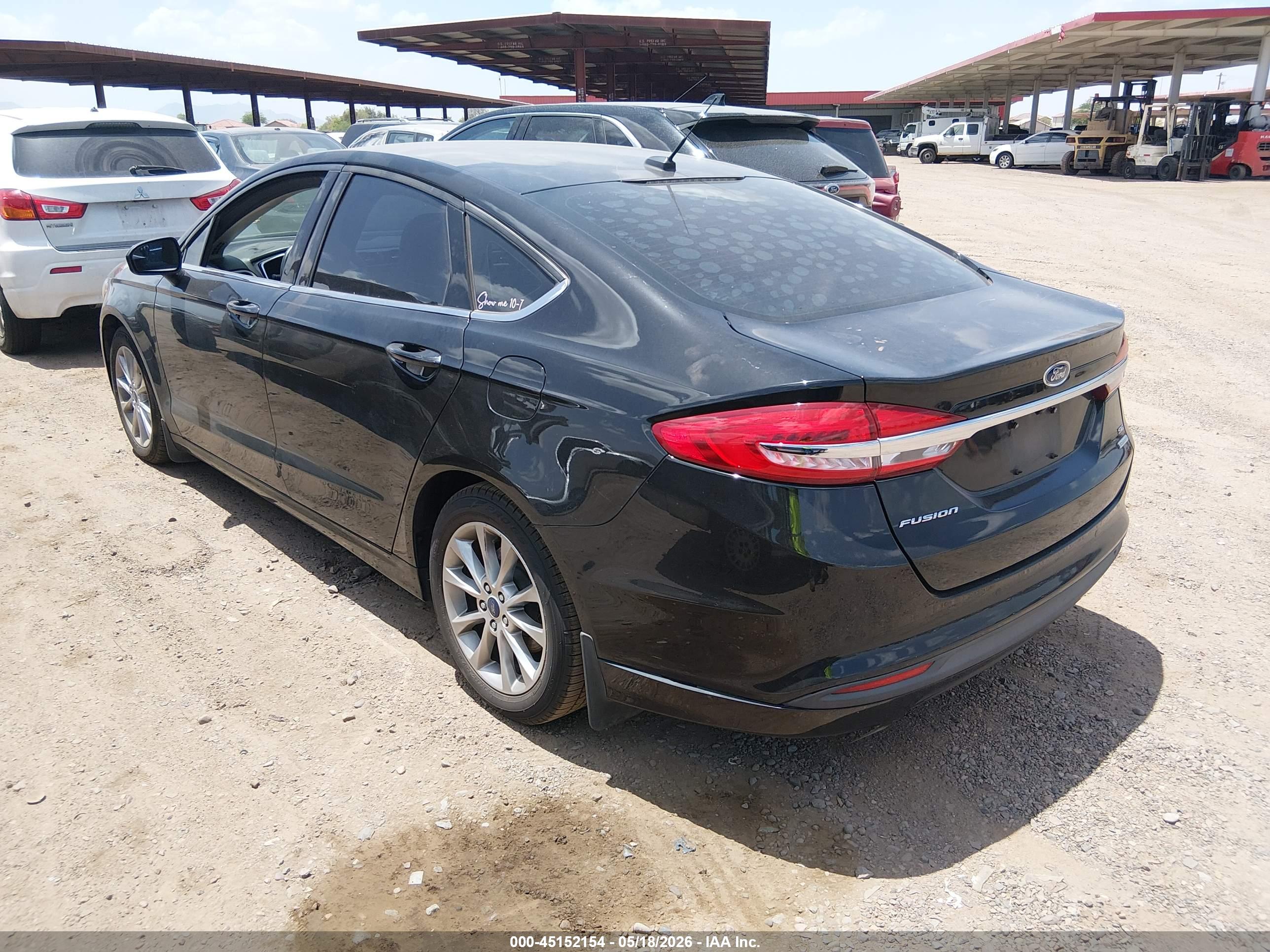 FORD FUSION image 3