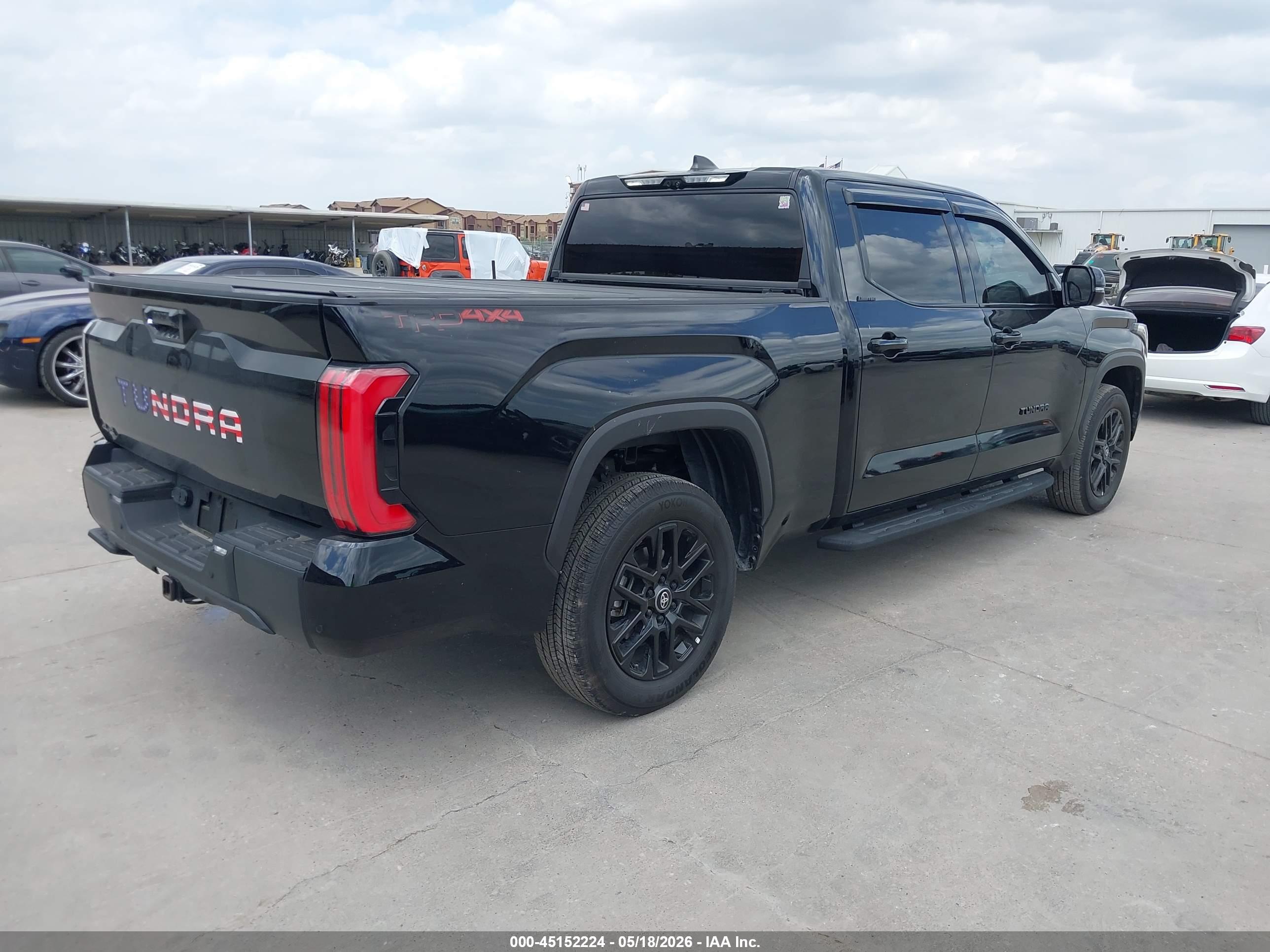 TOYOTA TUNDRA image 4