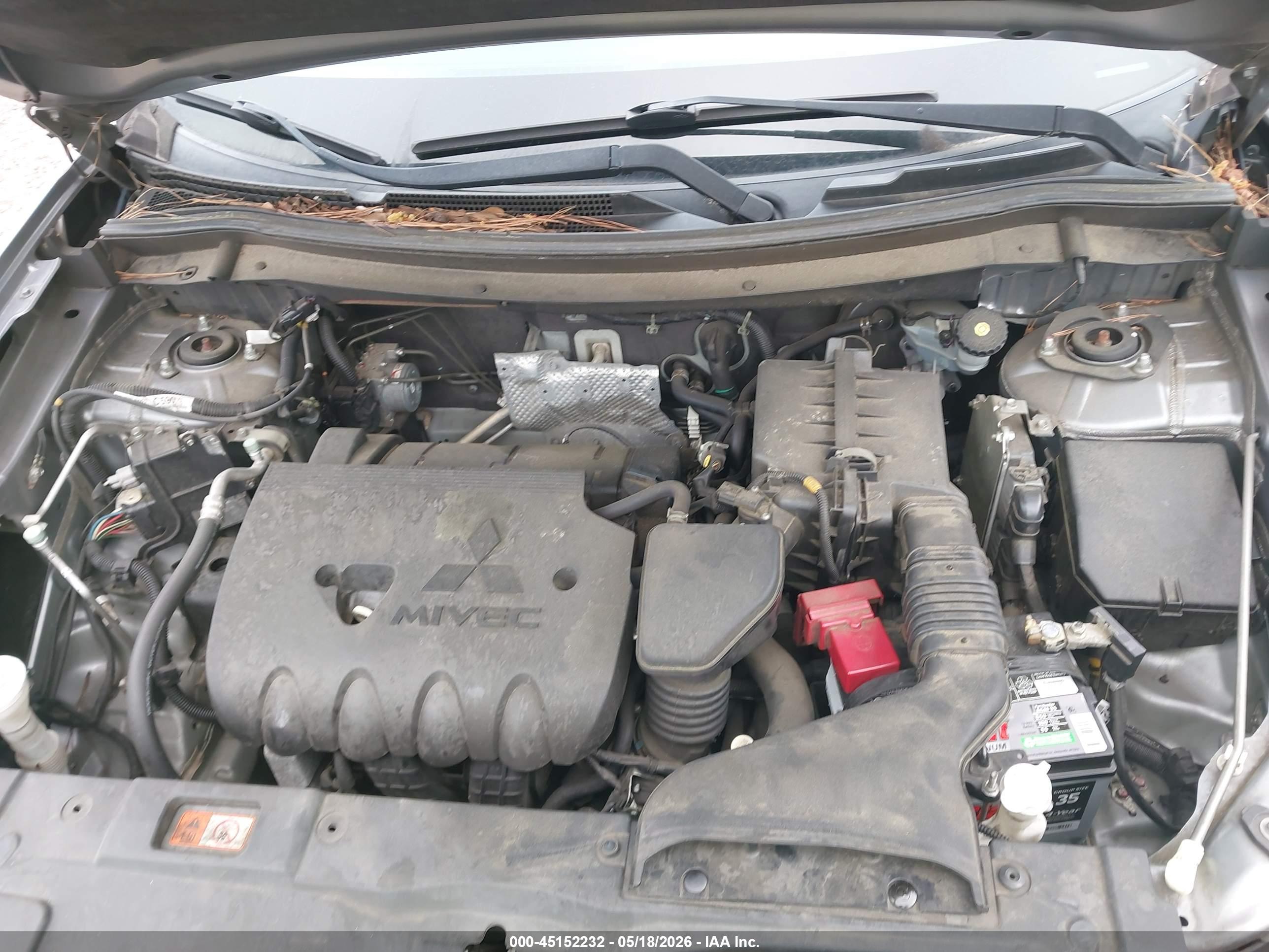 MITSUBISHI OUTLANDER image 10