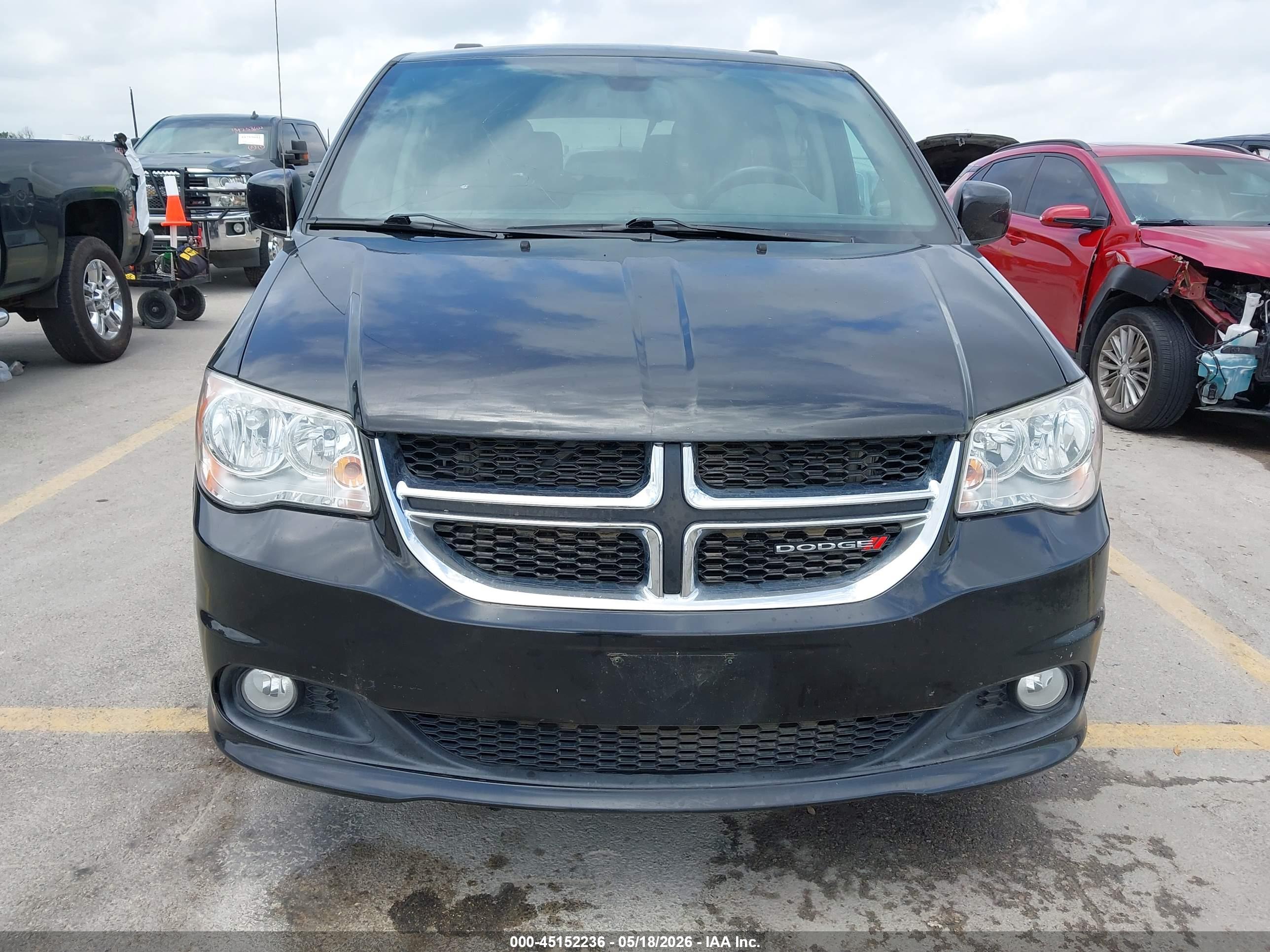 DODGE GRAND image 6